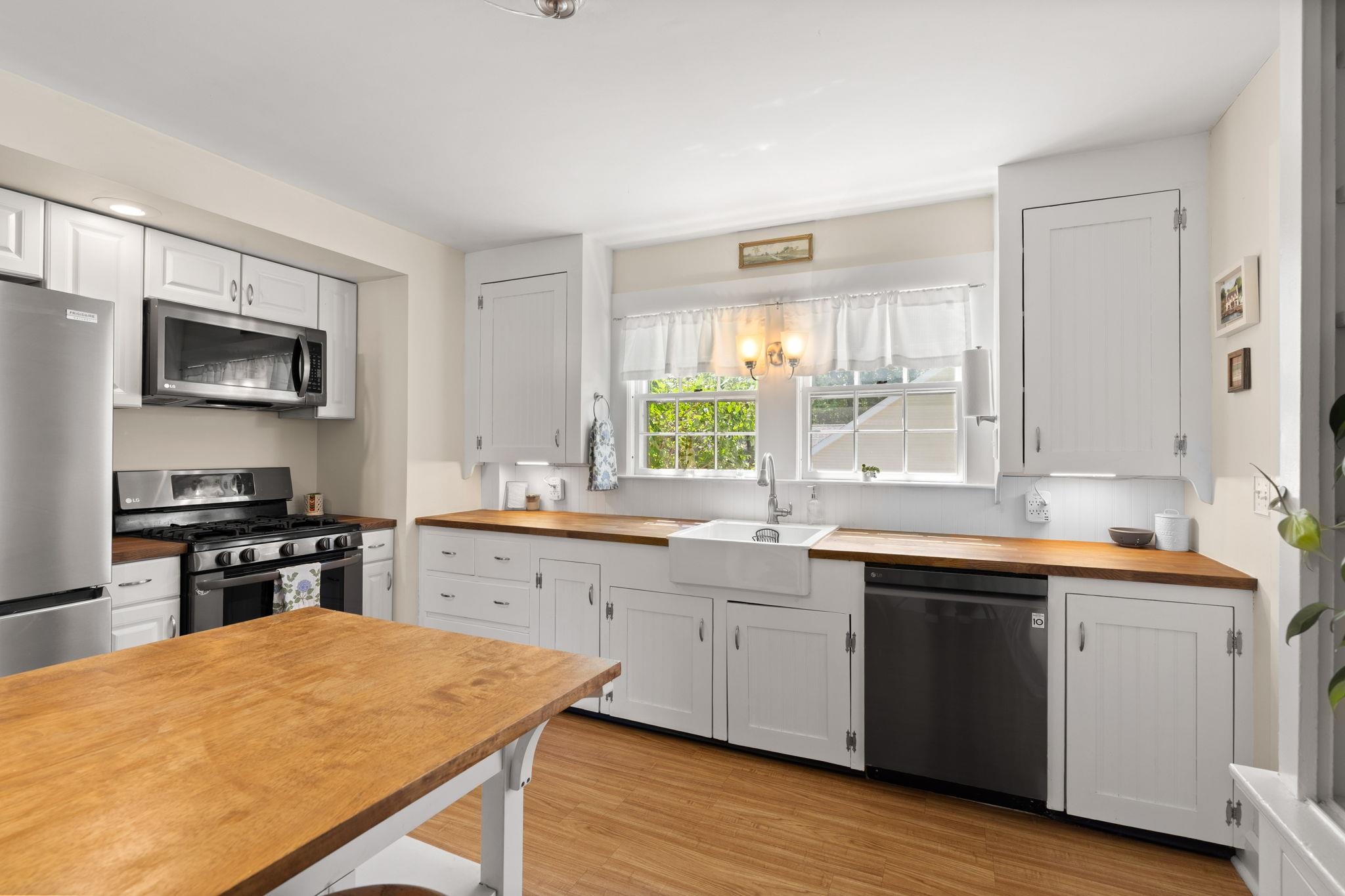 16 Brookline Street Property Photo 14