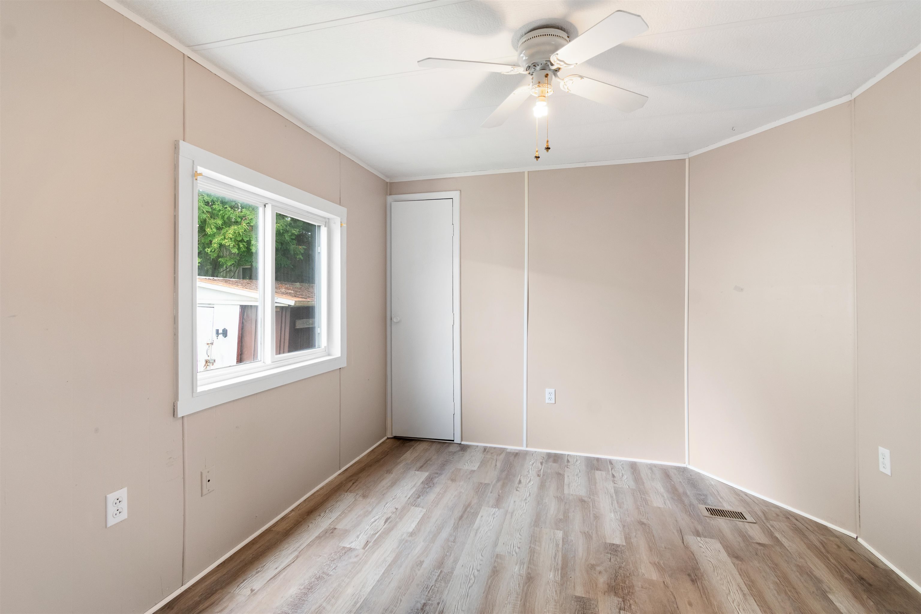 101 6th Street Property Photo 21