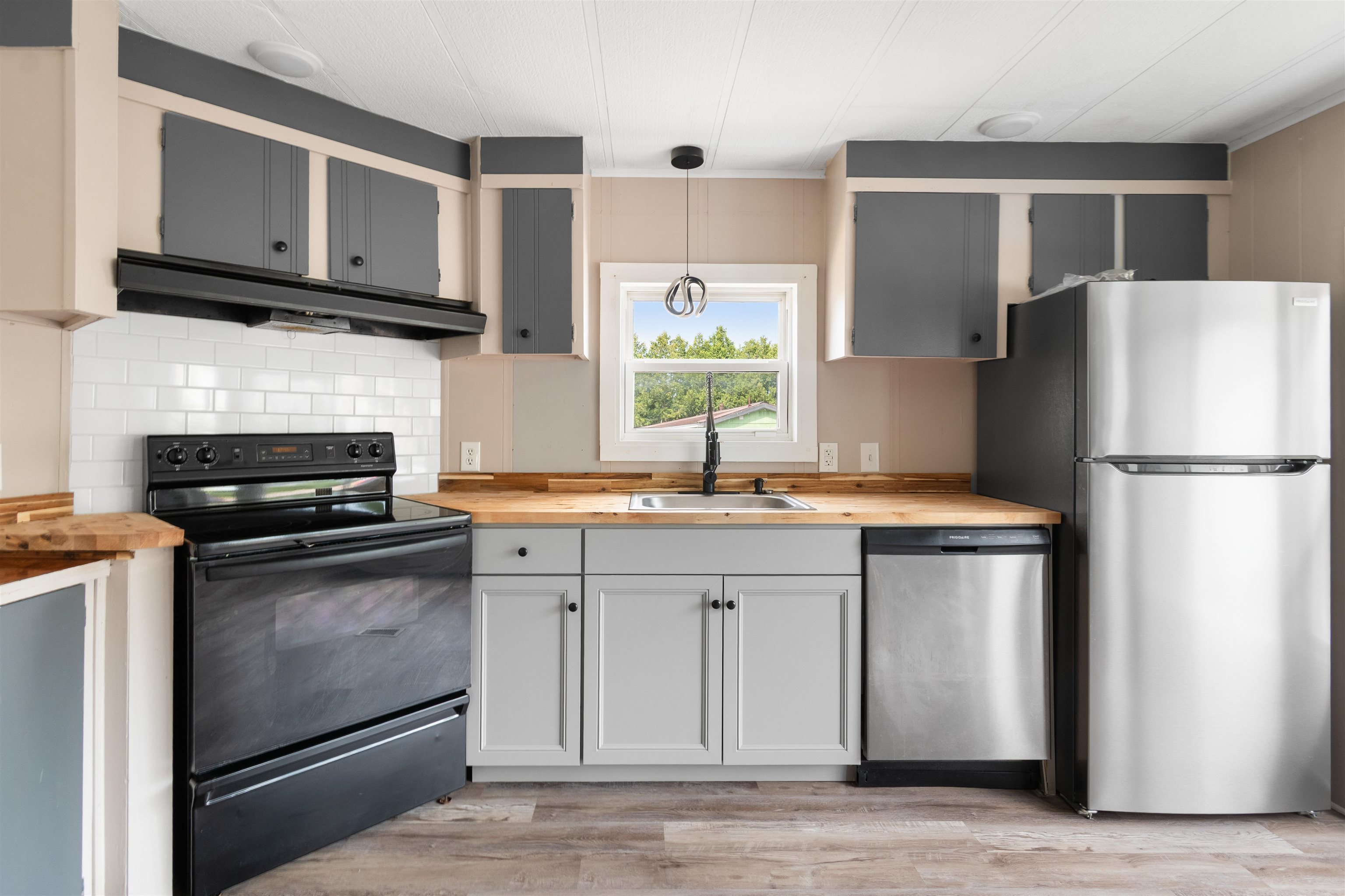 101 6th Street Property Photo 26