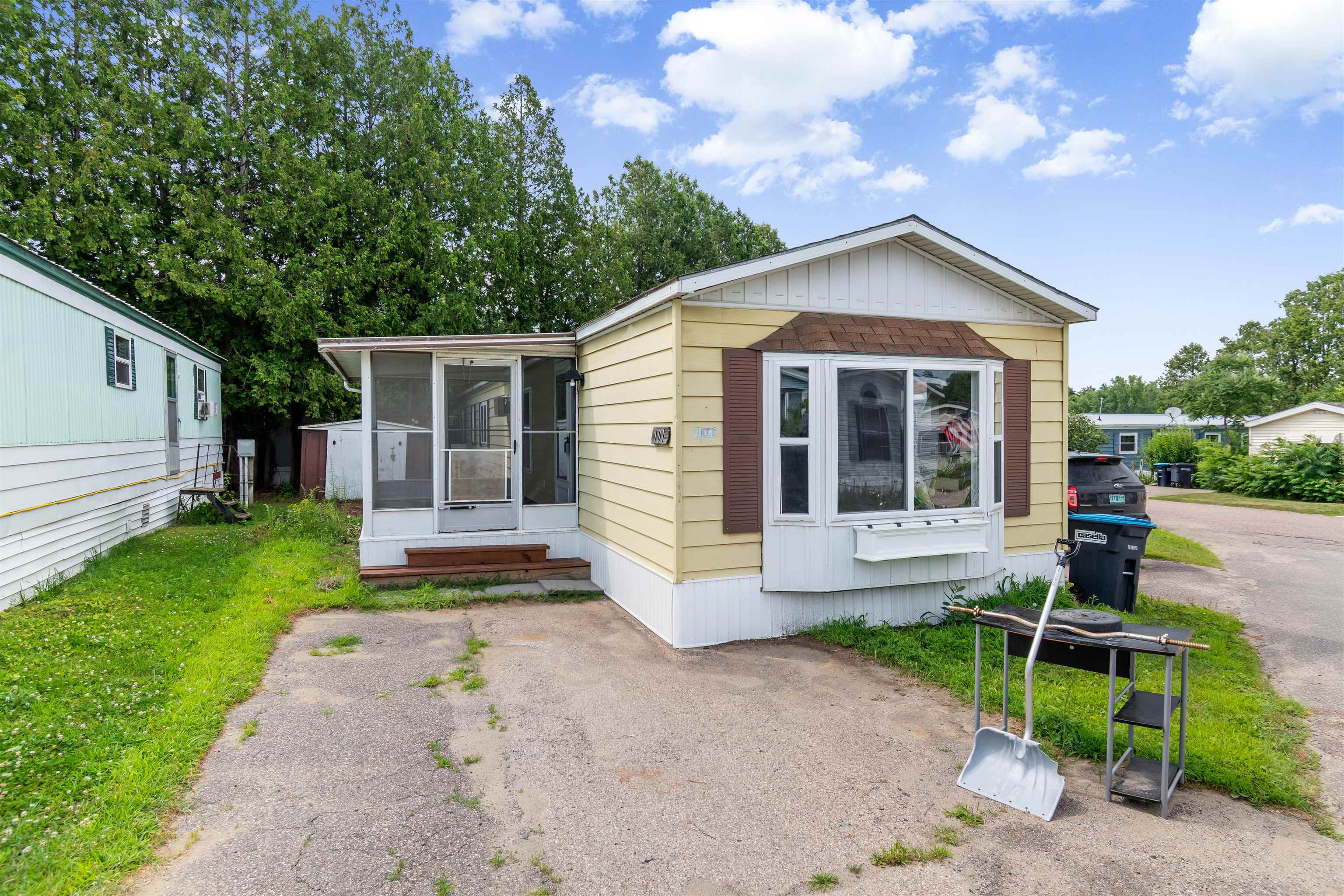101 6th Street Property Photo 32