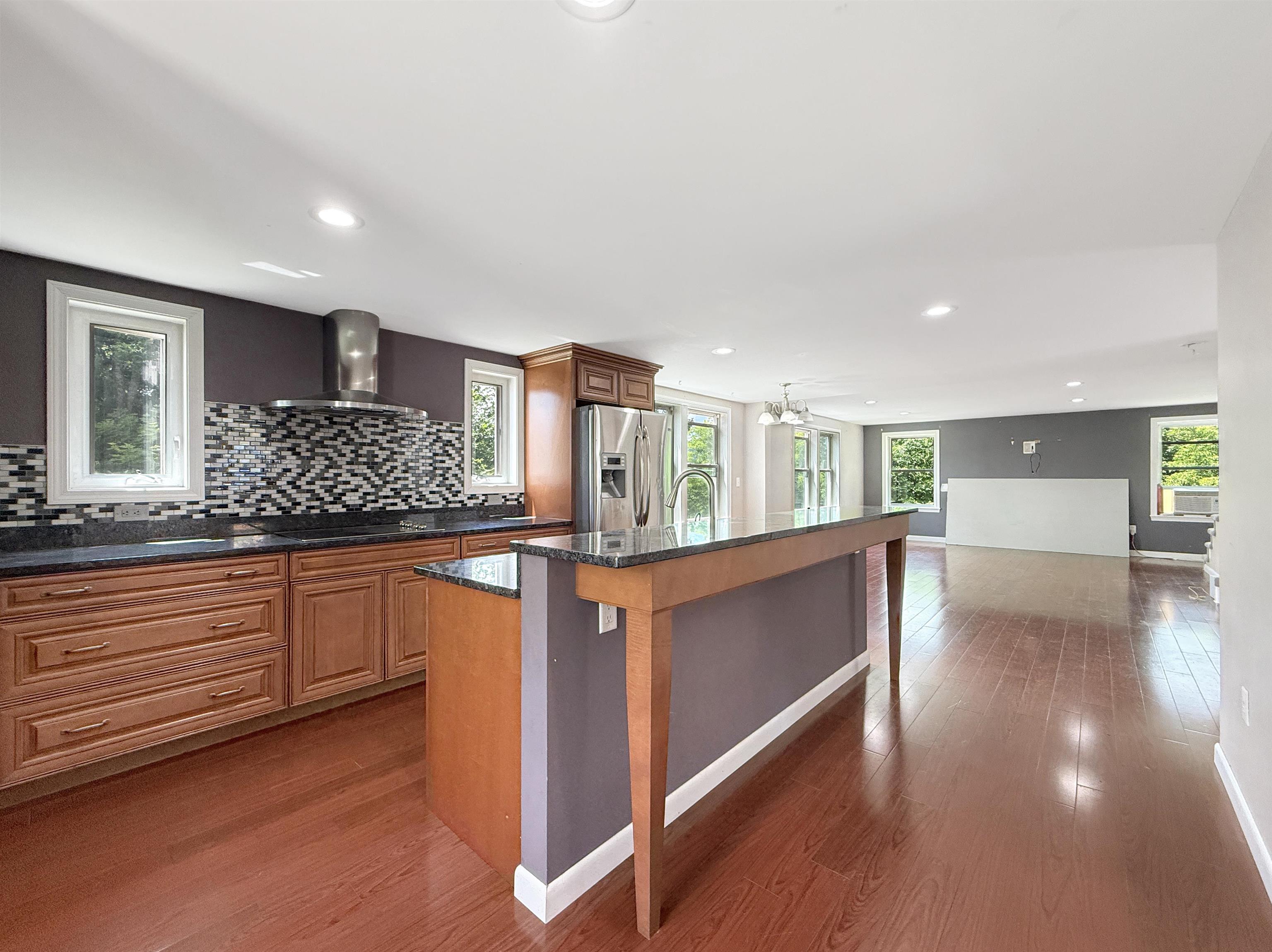 465 Hillside Avenue Property Photo 2