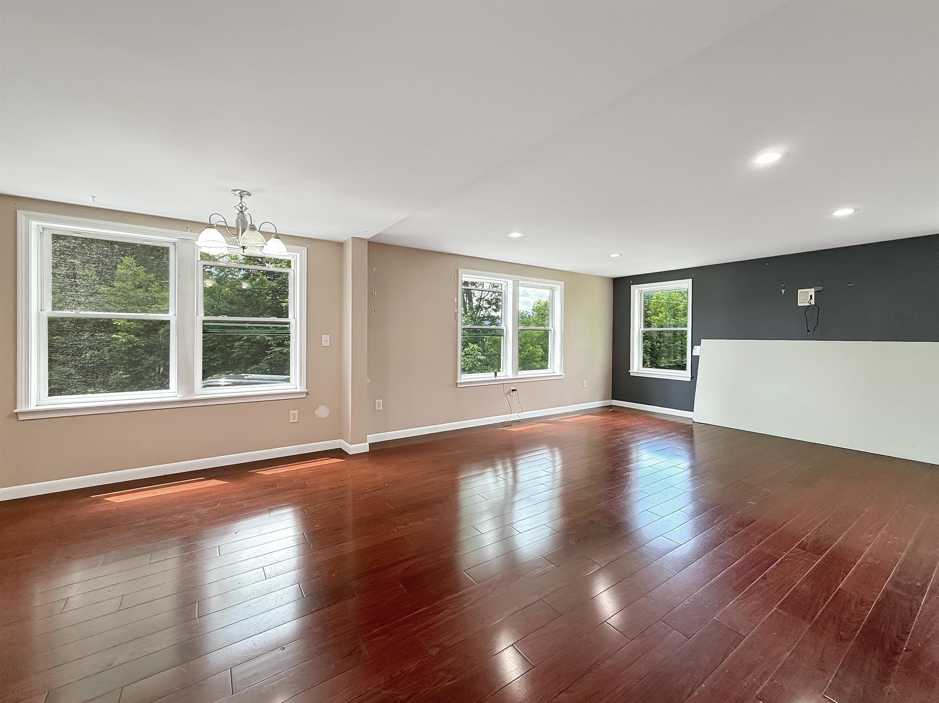 465 Hillside Avenue Property Photo 7