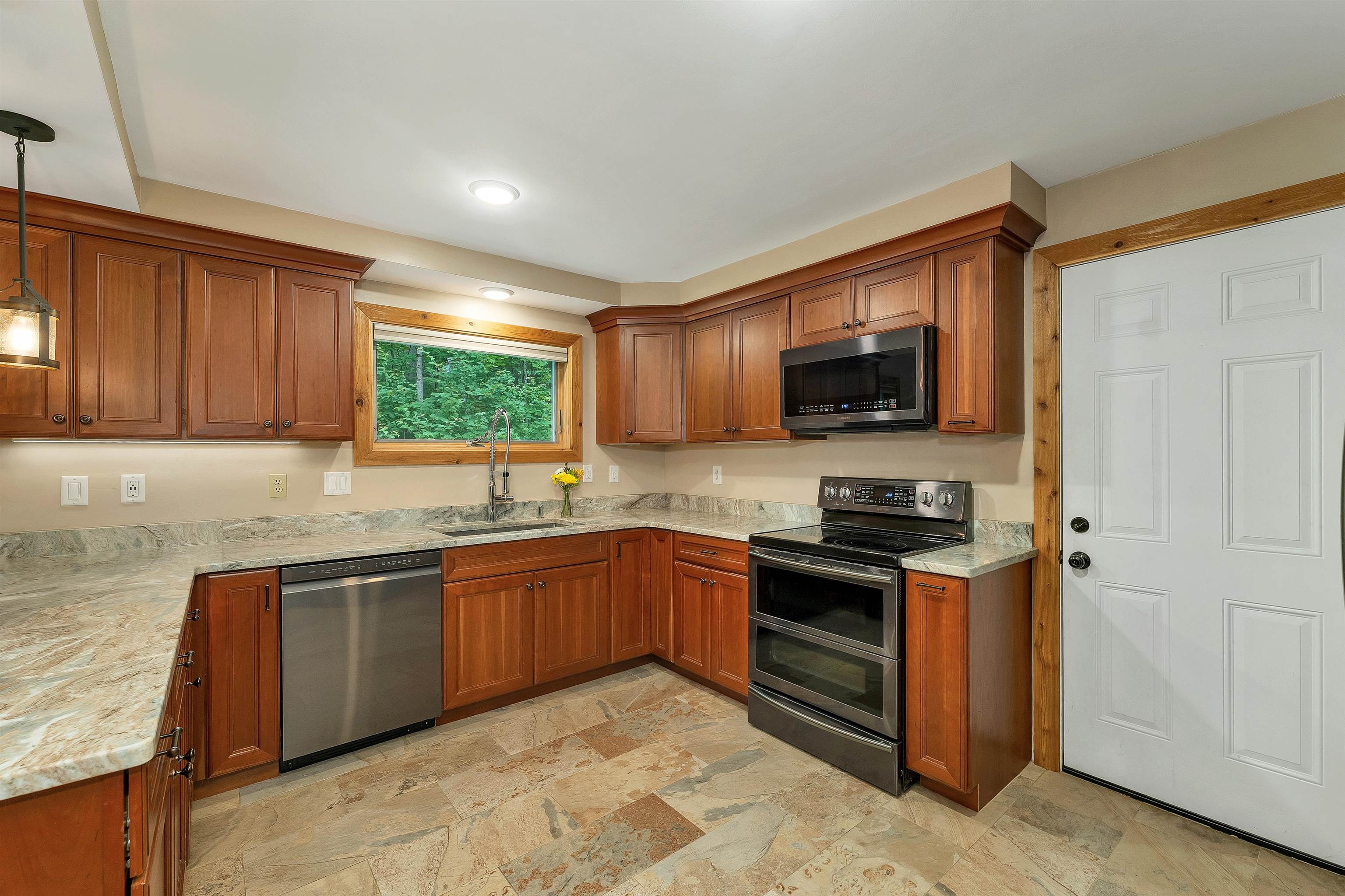 3 Aspen Drive Property Photo 8