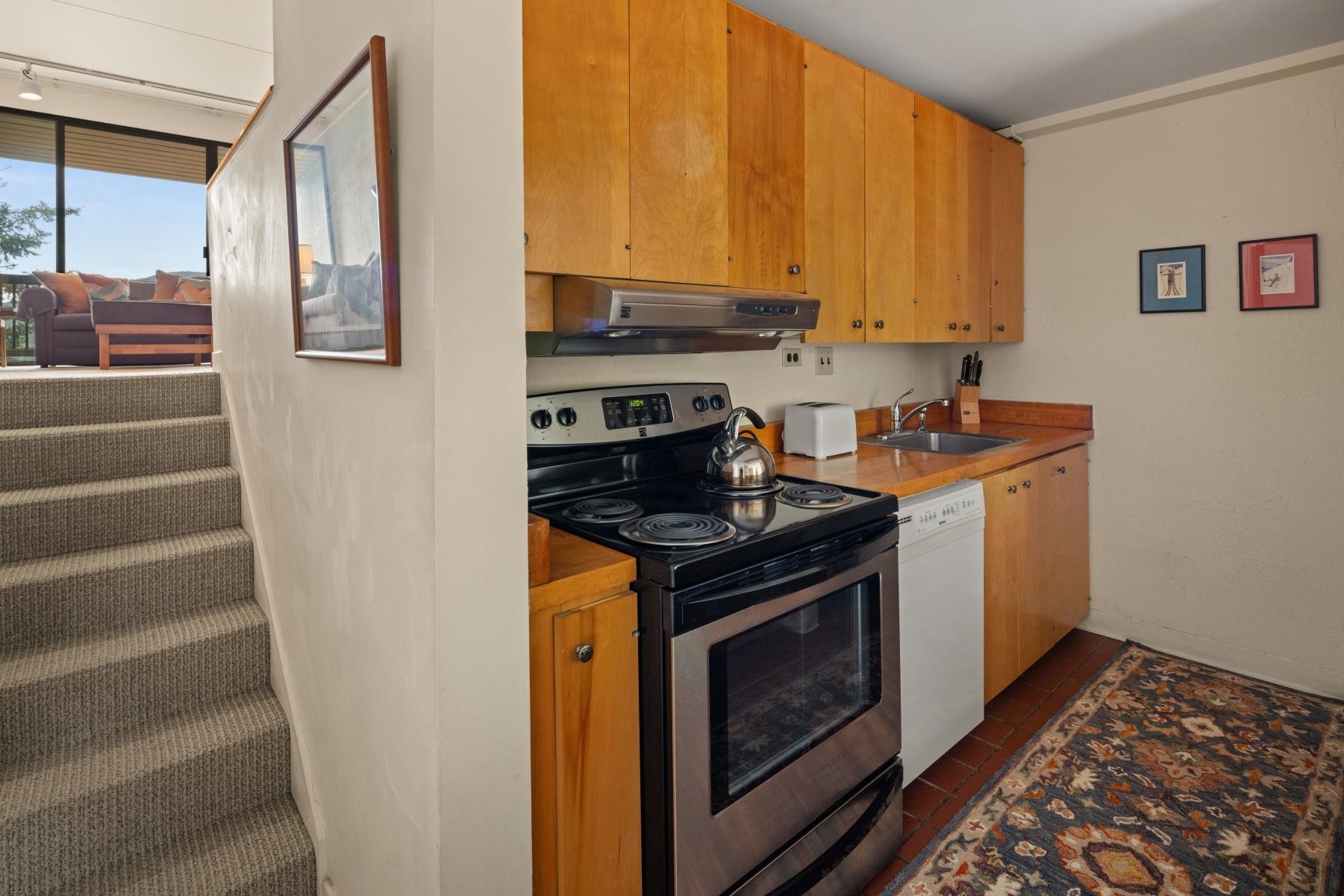1277 Notchbrook Road Property Photo 7