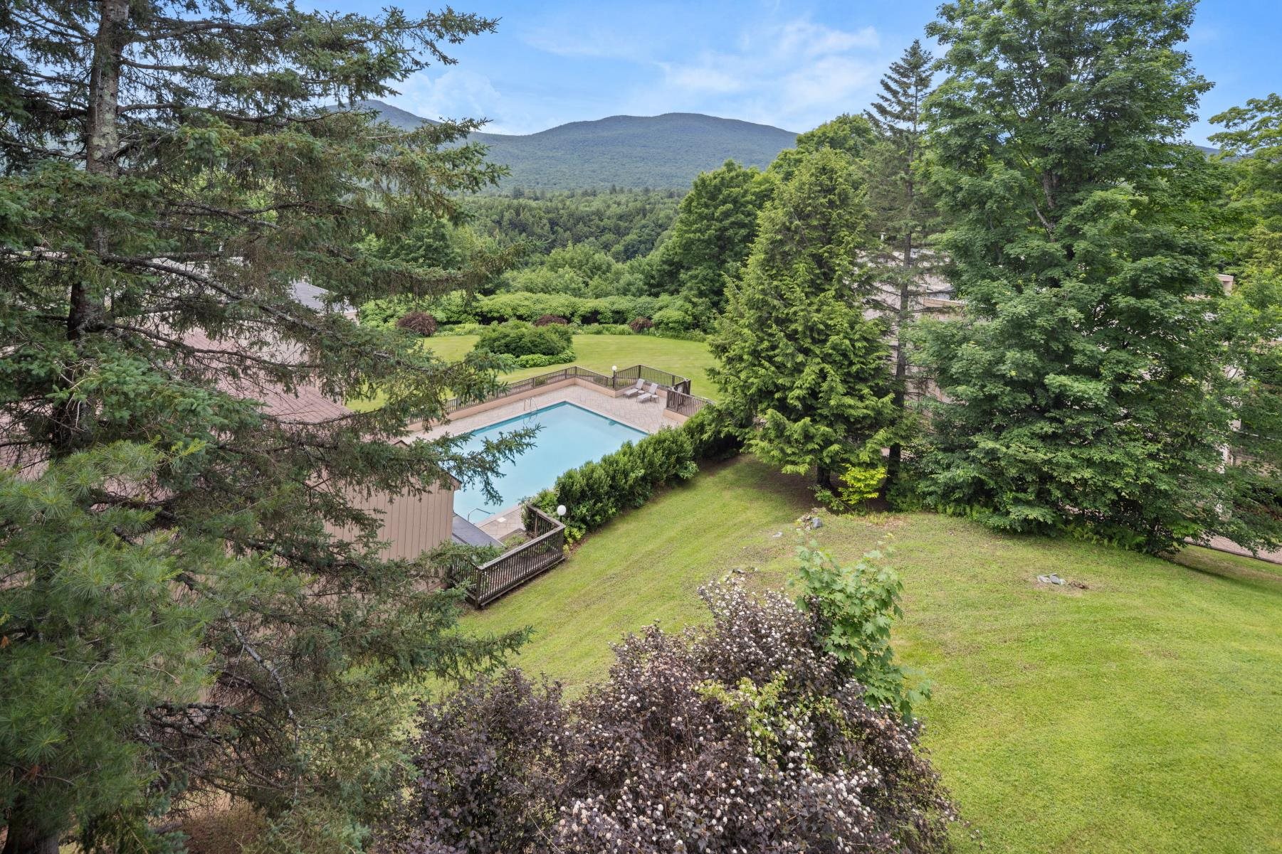 1277 Notchbrook Road Property Photo 11