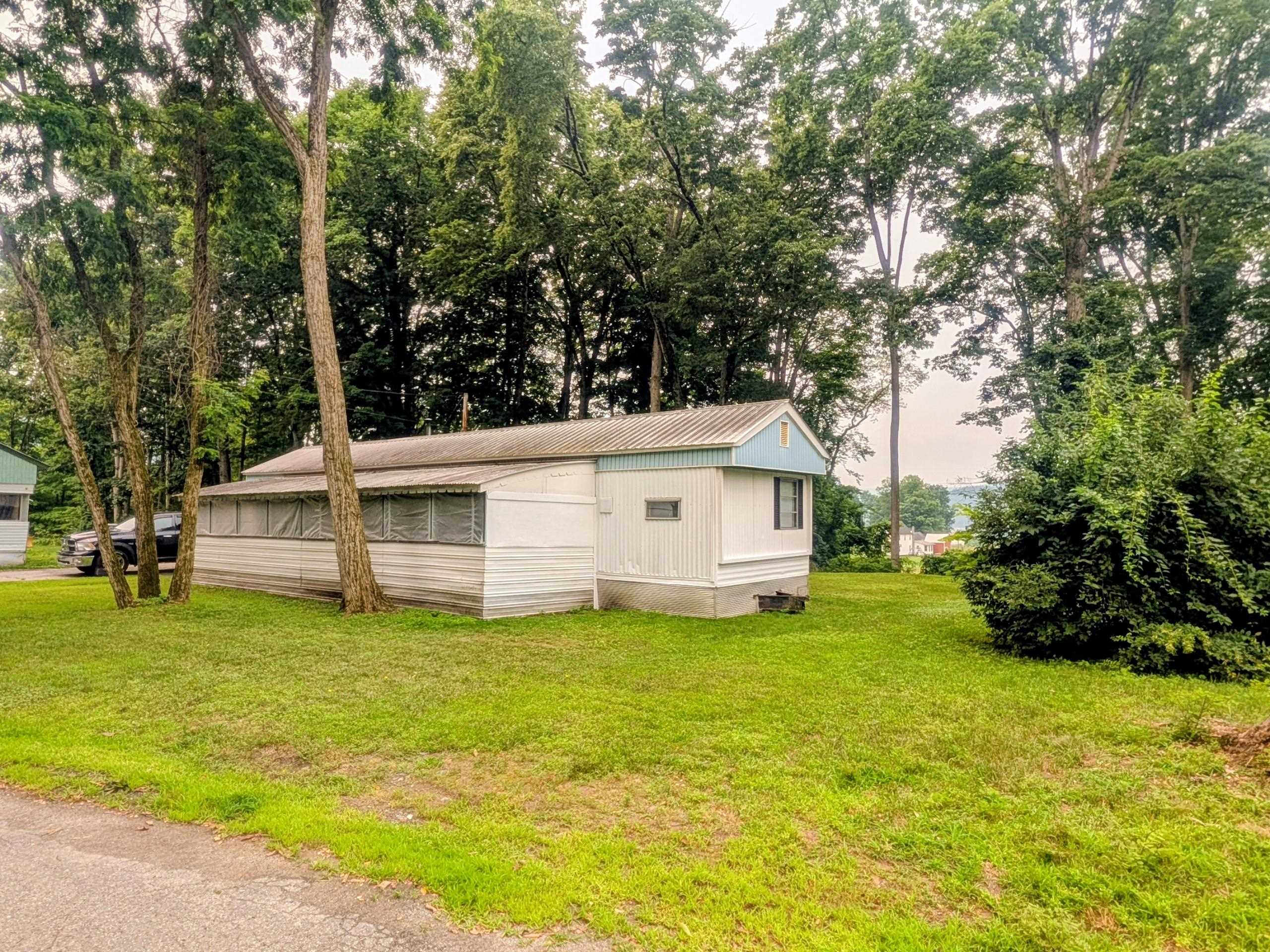 2 Lower Landing Park Property Photo 3