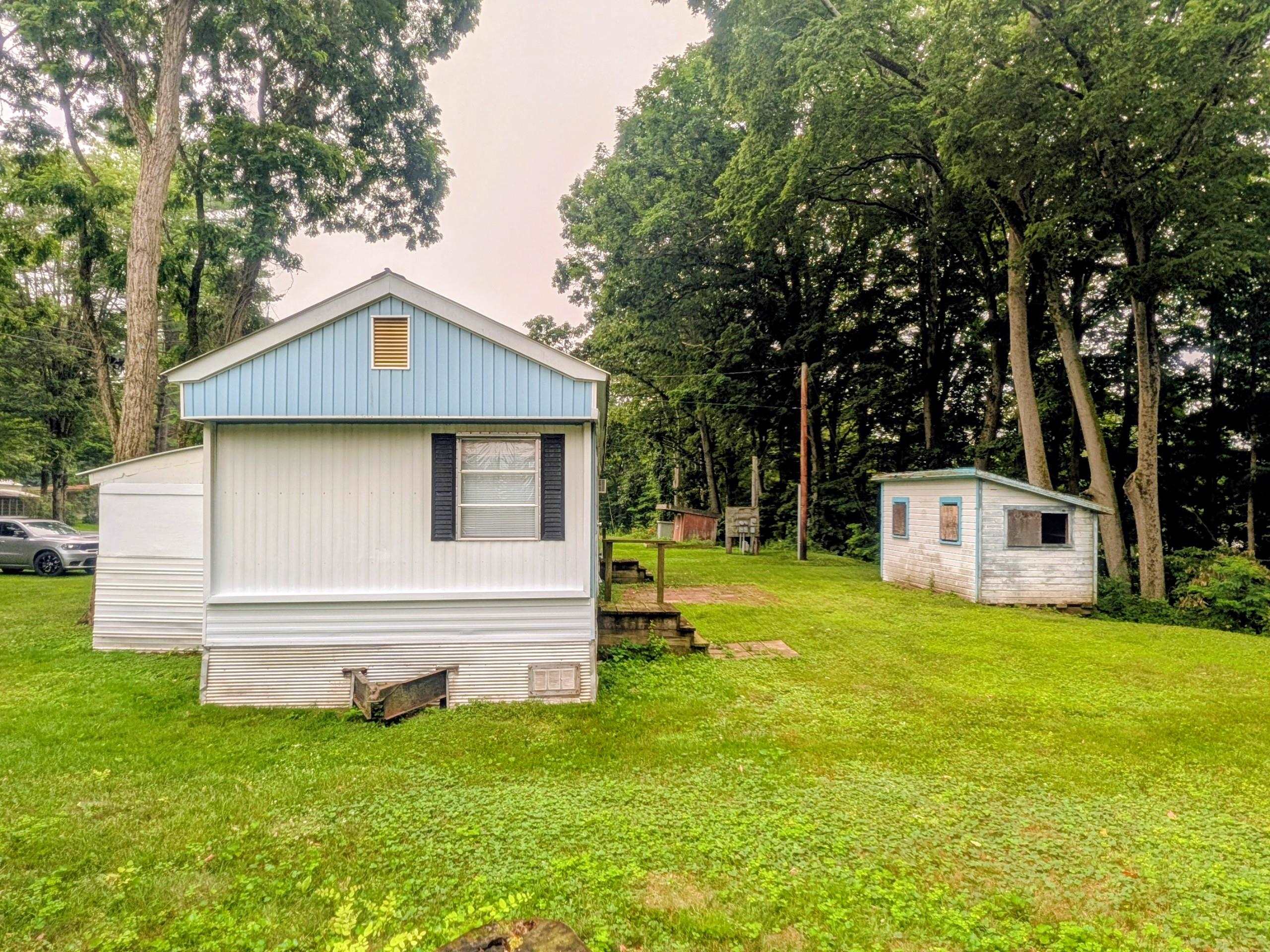 2 Lower Landing Park Property Photo 4