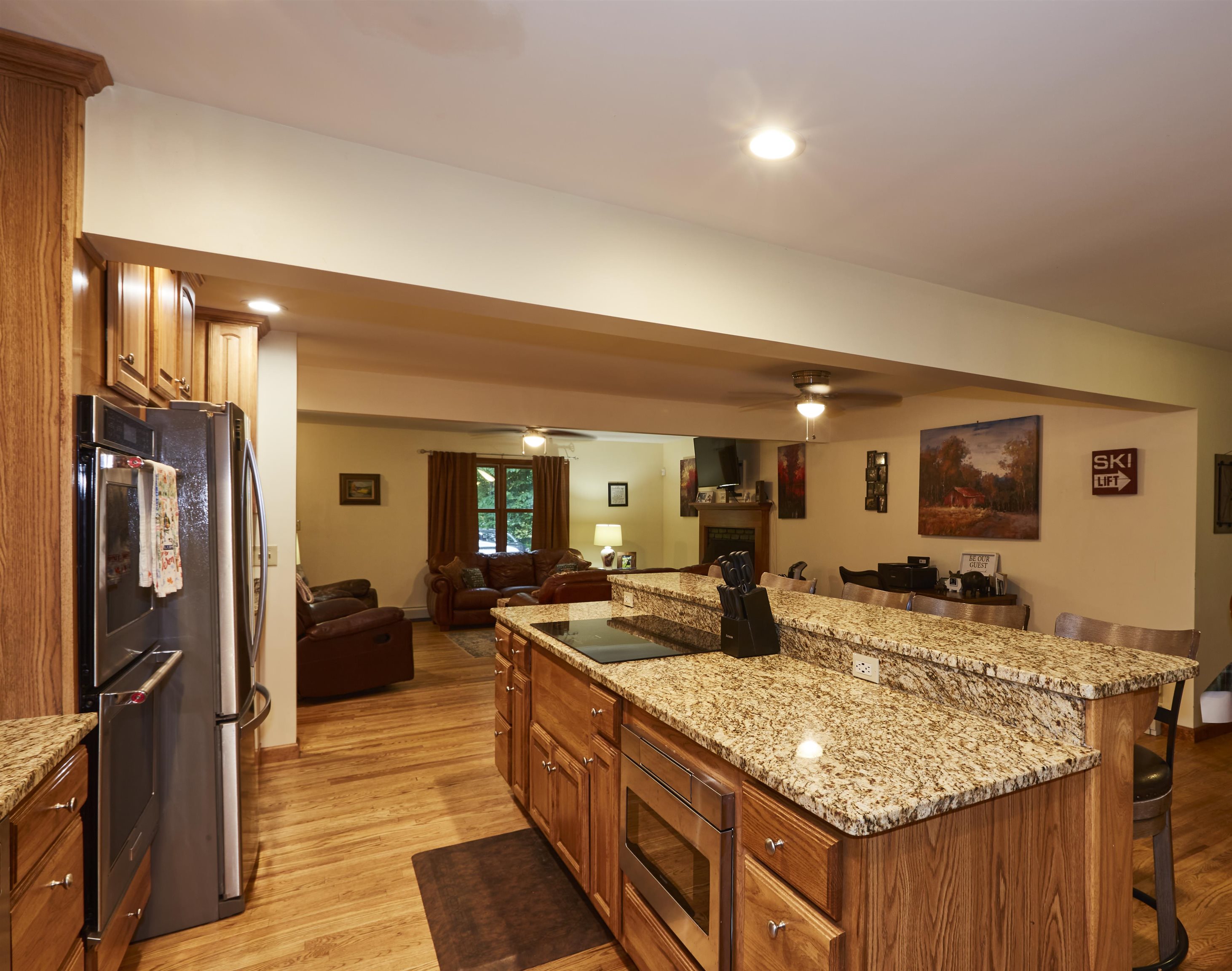 1649 E Manchester Road Property Photo 4