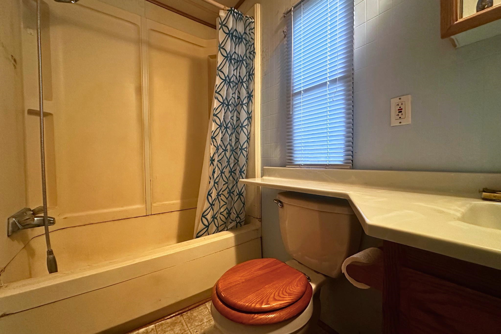 20 Kings Row Property Photo 15