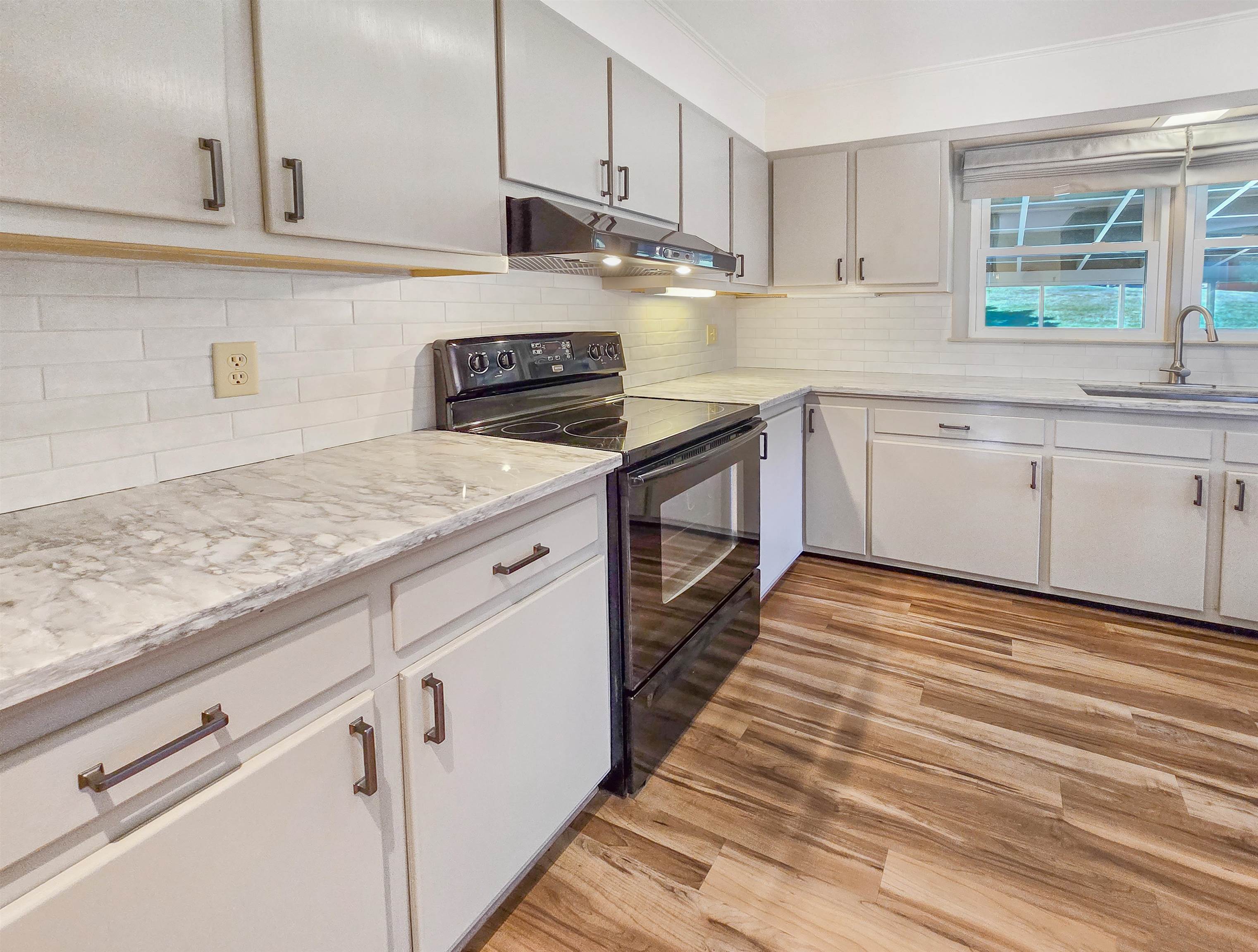 6 Juniper Hill Road Property Photo 17