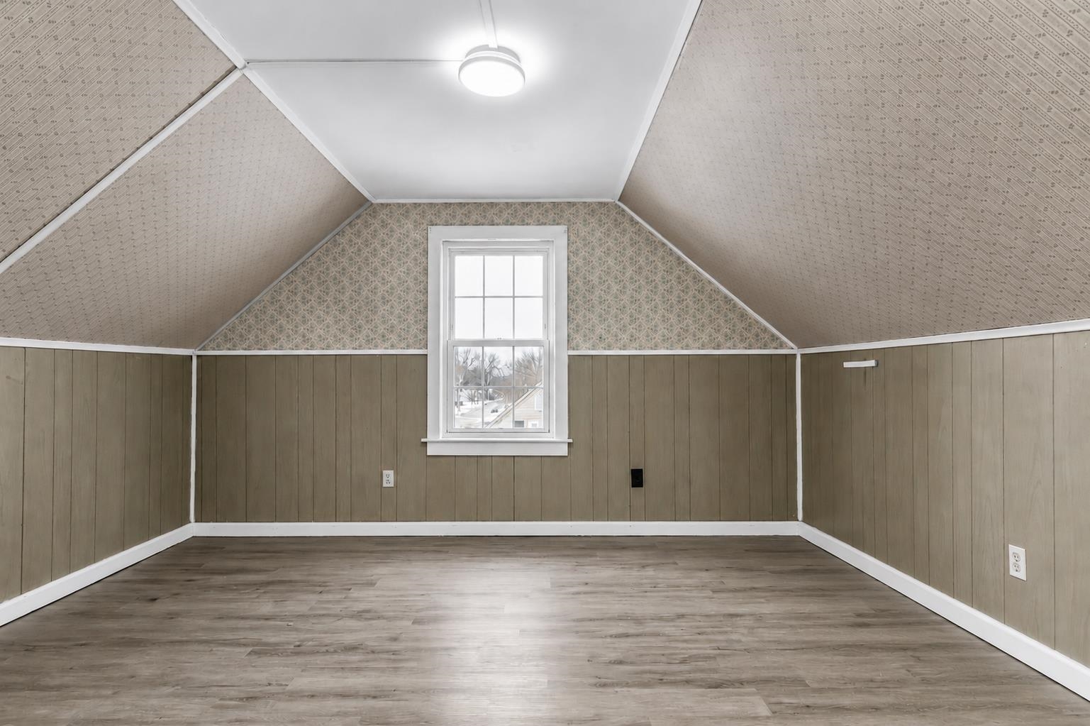 354 Seames Drive Property Photo 14