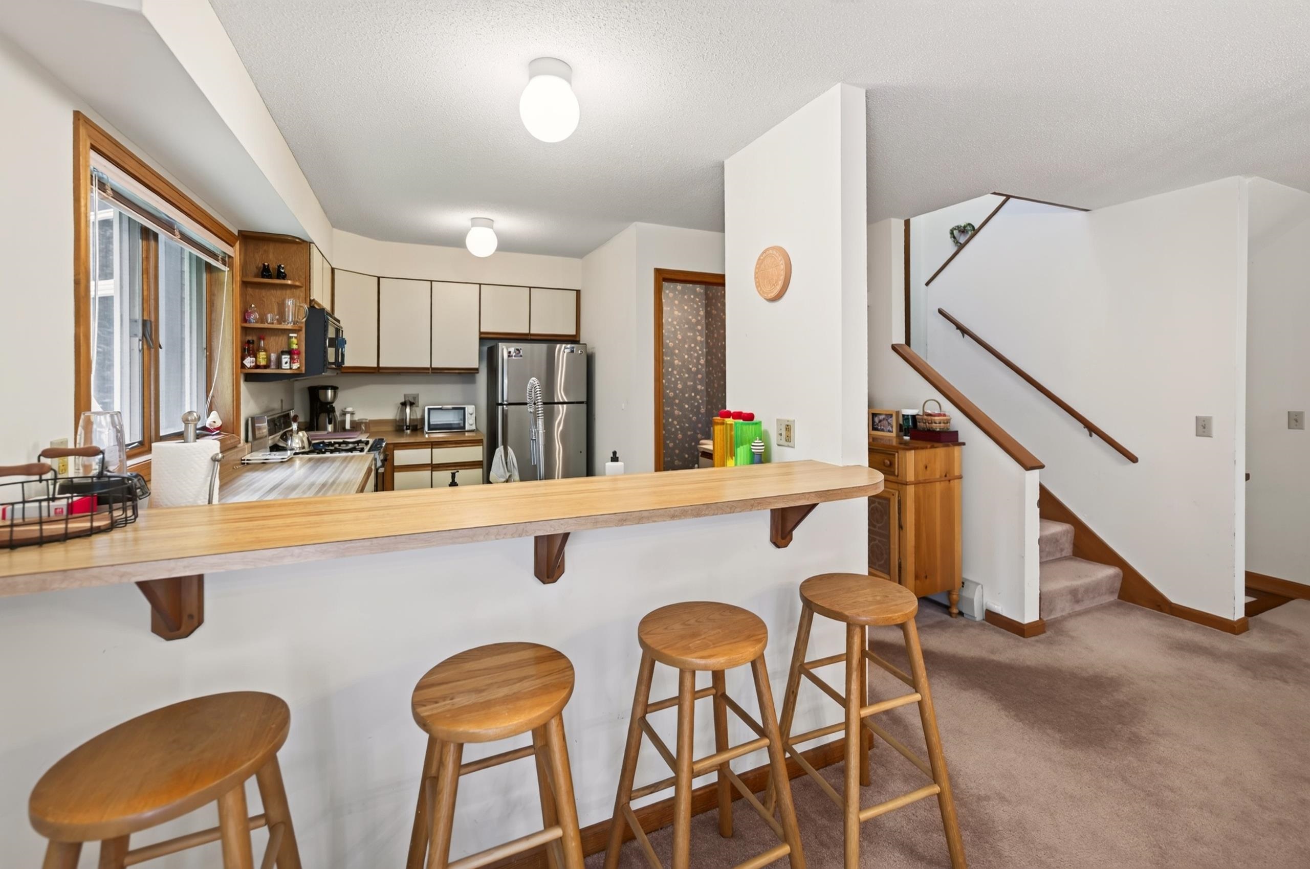 11 Dutchman Lane Property Photo 7
