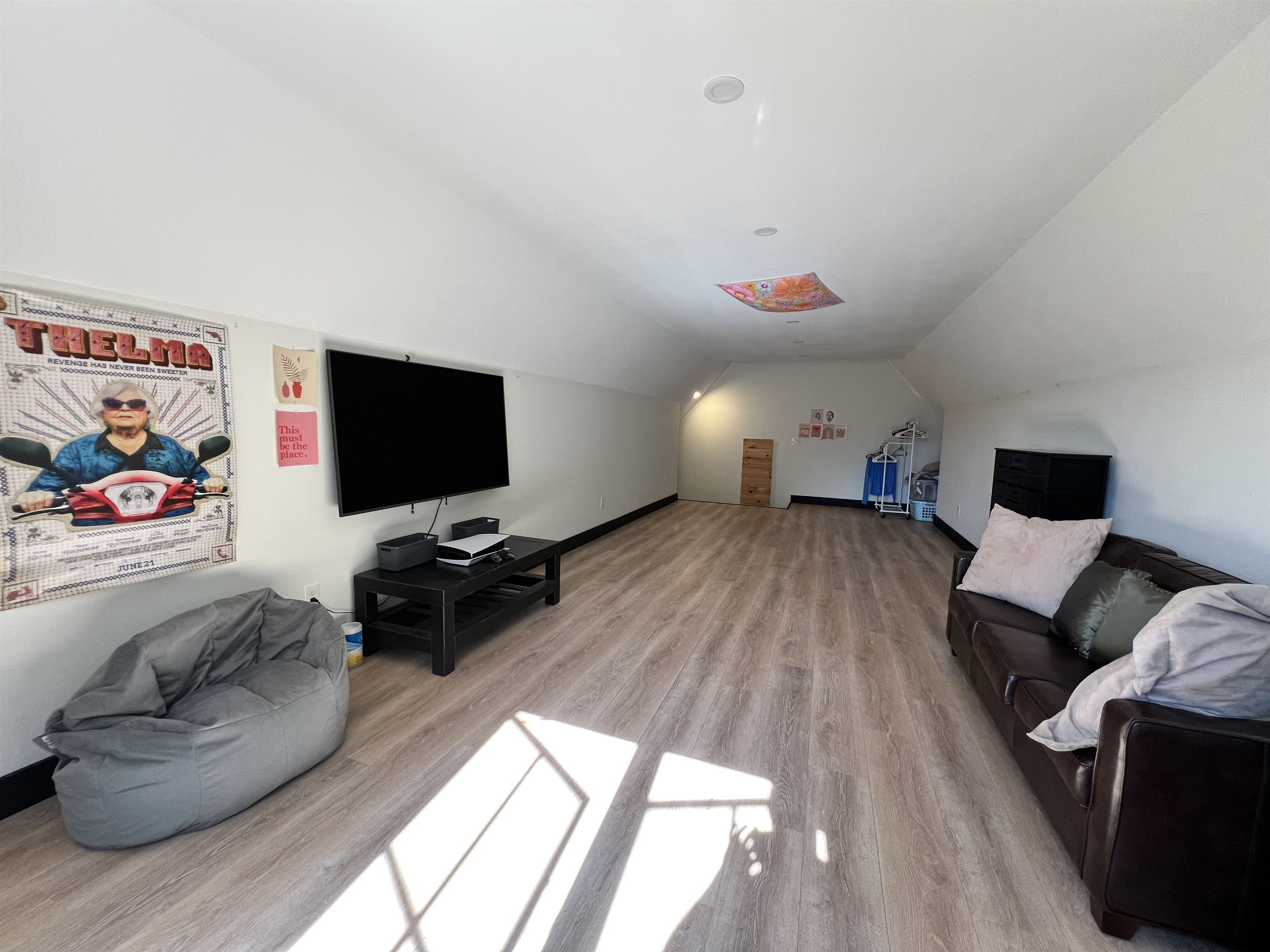 791 Journey End Property Photo 22