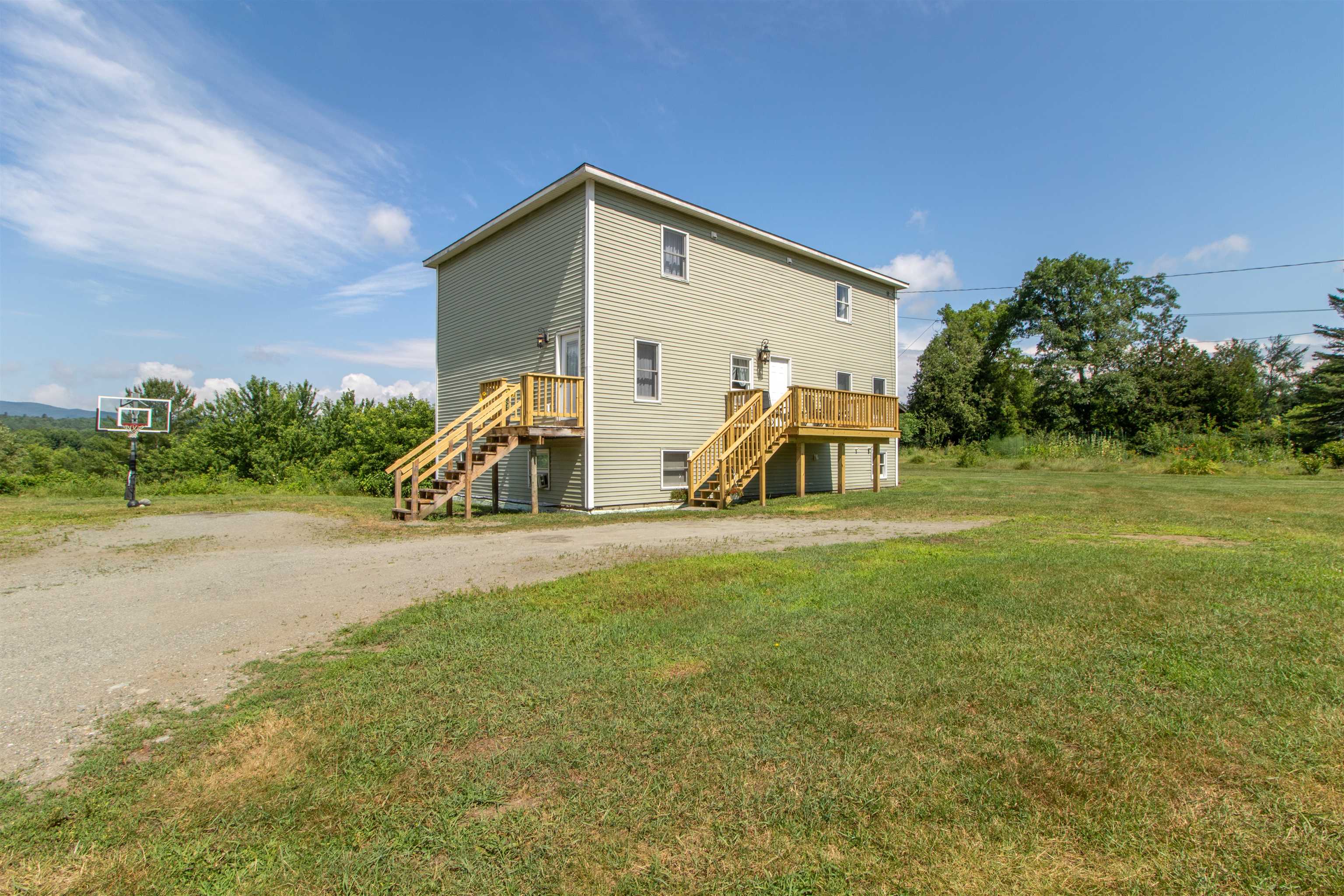 207 Pine Street Property Photo 2