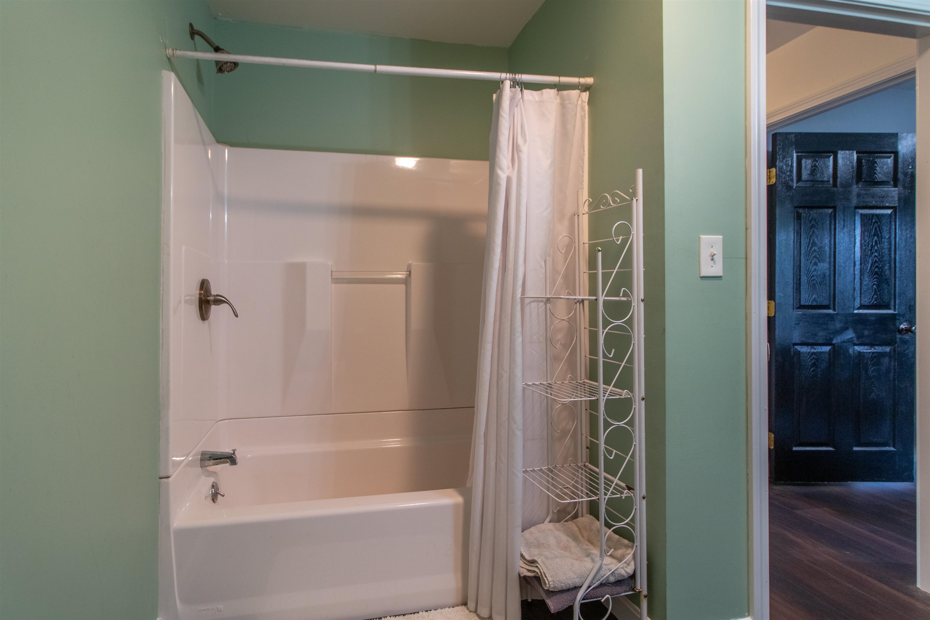 207 Pine Street Property Photo 32
