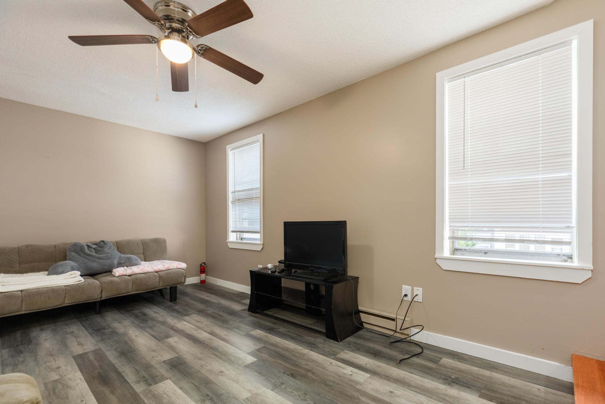 11 Cleveland Street Property Photo 22