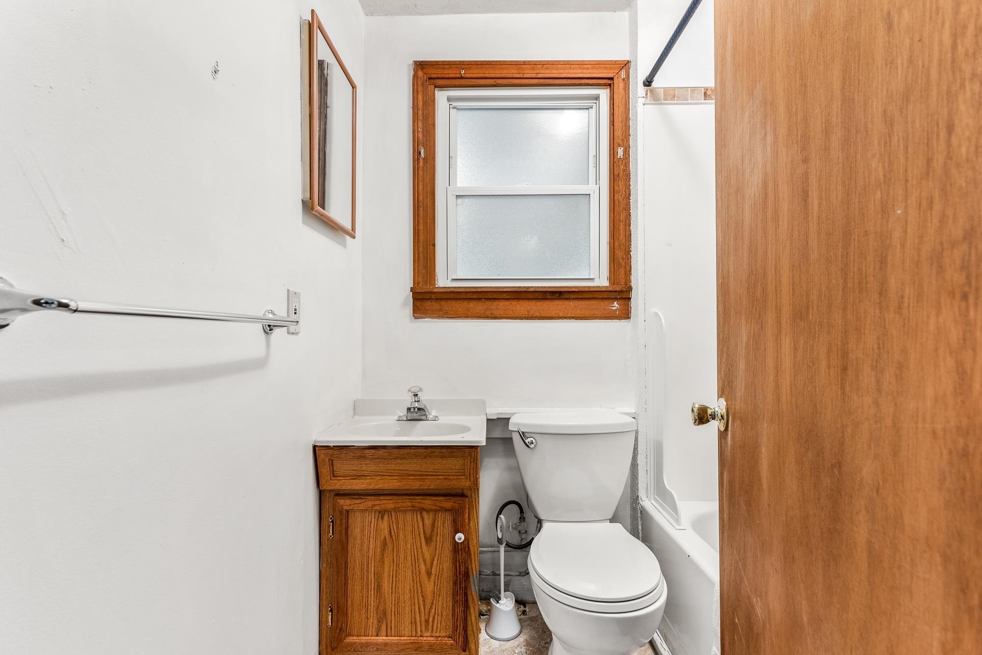 11 Cleveland Street Property Photo 27