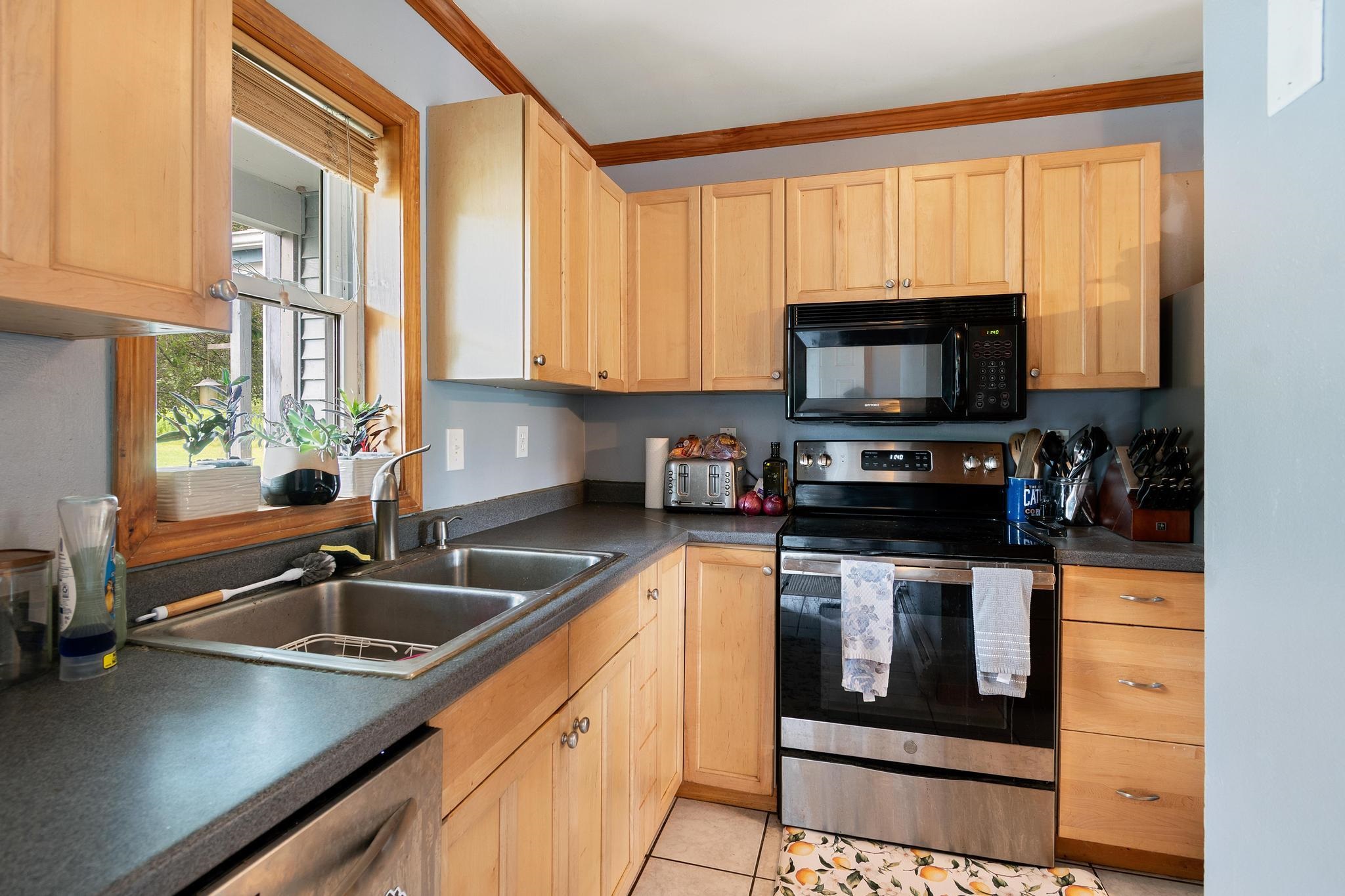 38 Hawley Road Property Photo 2