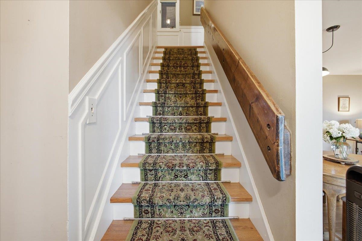 243 Biscayne Heights Property Photo 12