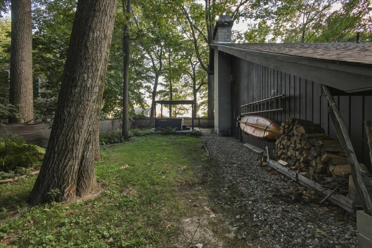 243 Biscayne Heights Property Photo 34