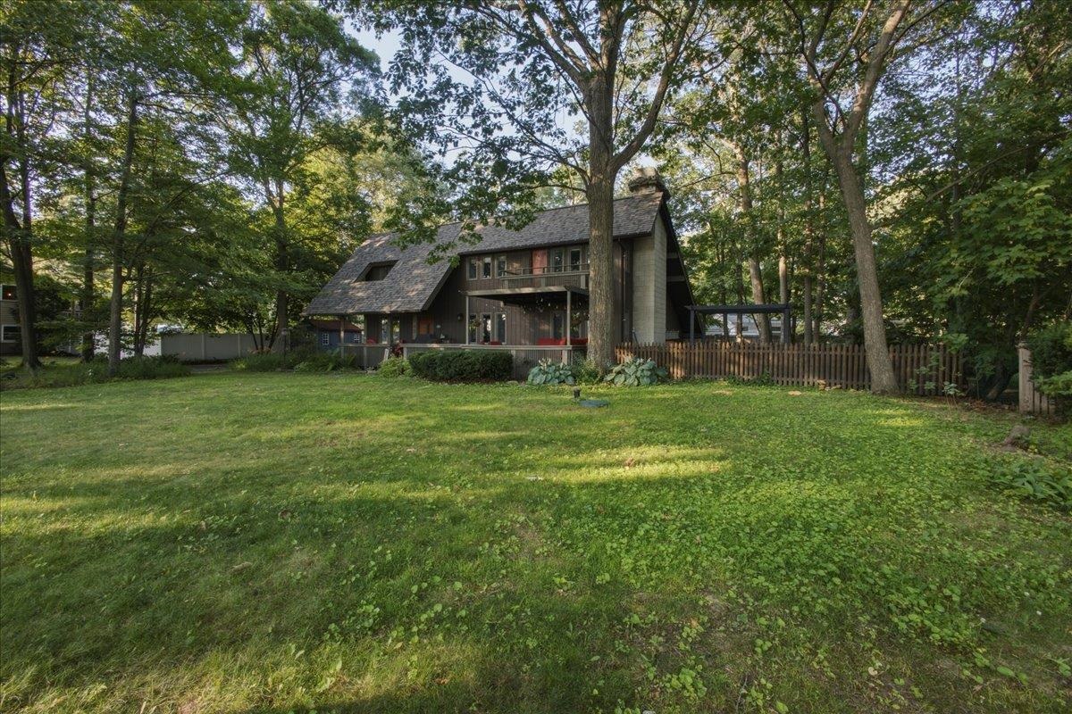 243 Biscayne Heights Property Photo 42