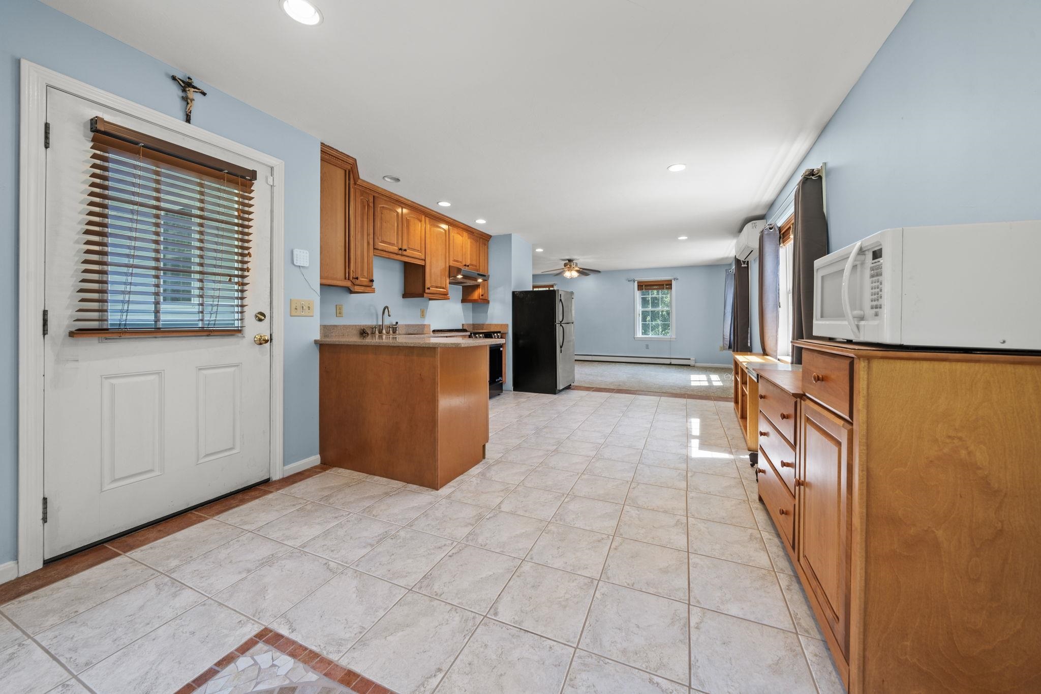 8 Forest Street Property Photo 38