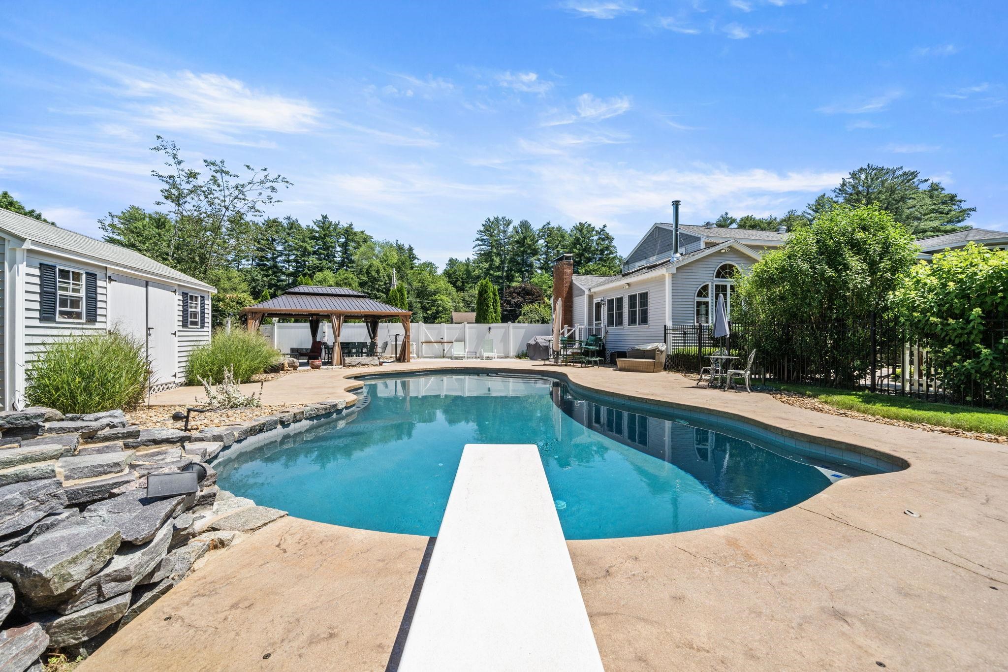 8 Forest Street Property Photo 51
