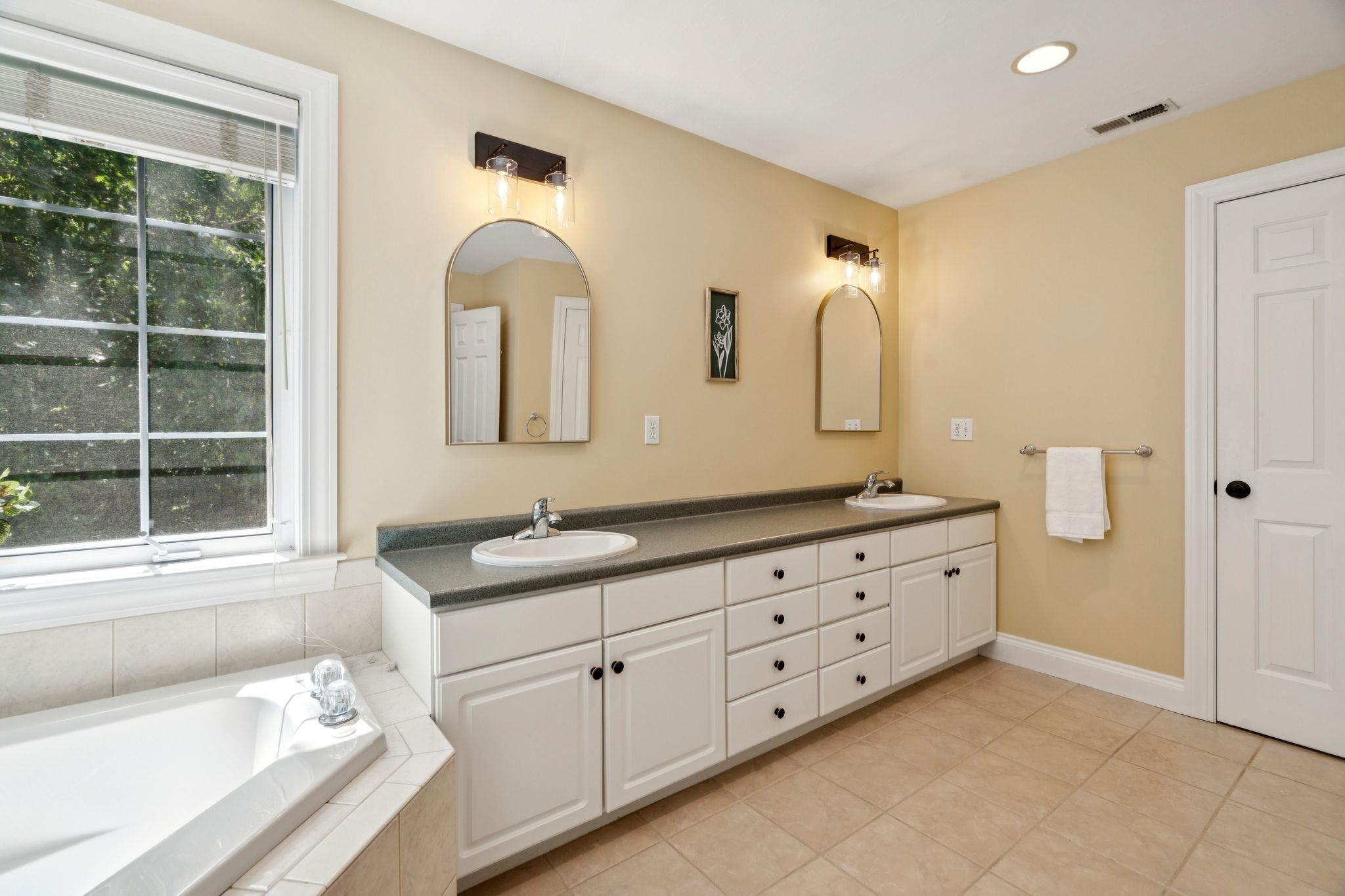 14 Whittier Drive Property Photo 33