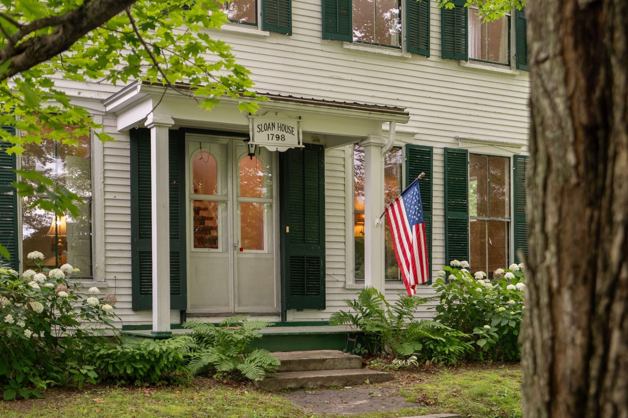 52 School Street Property Photo 5