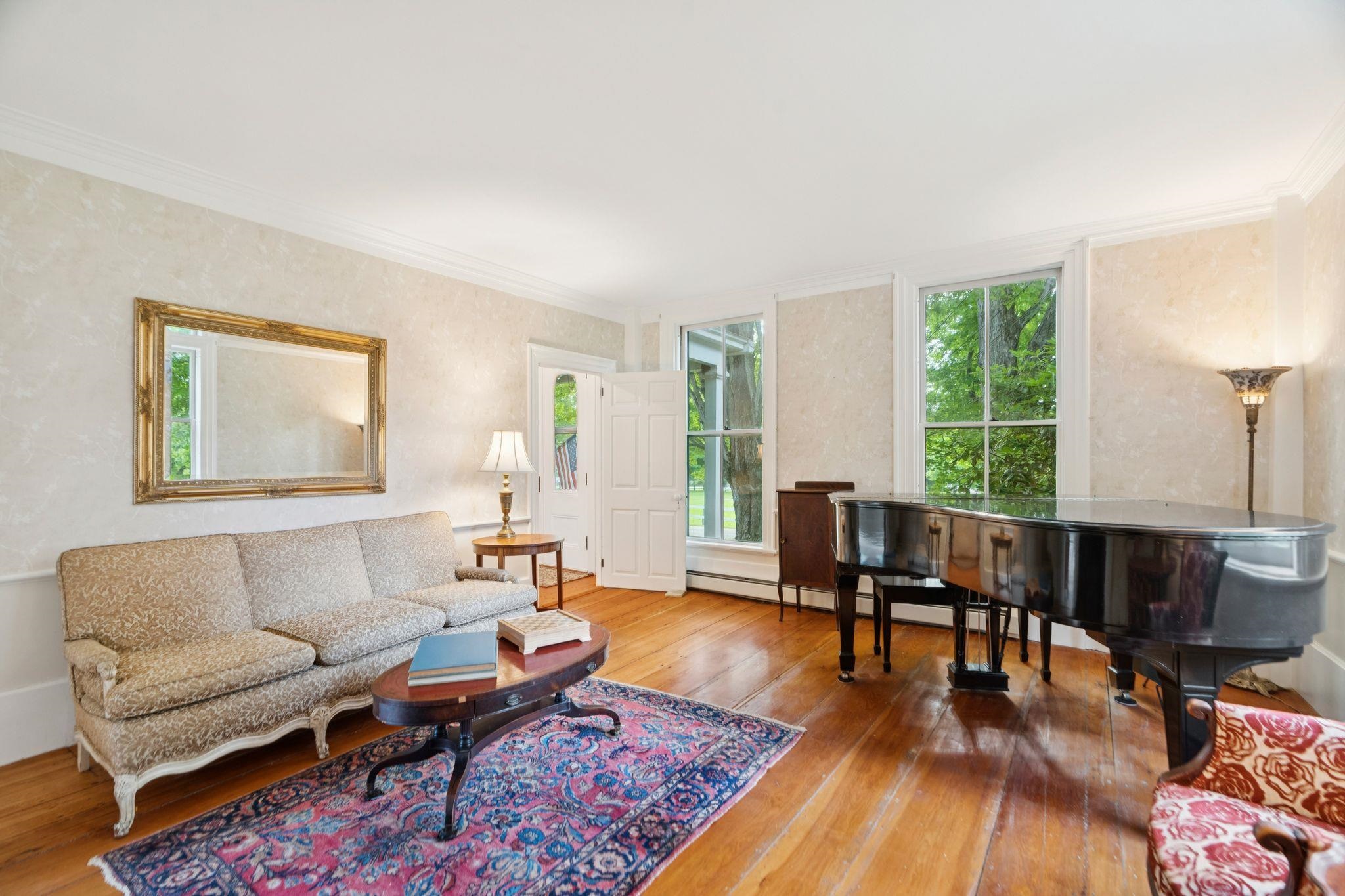 52 School Street Property Photo 13