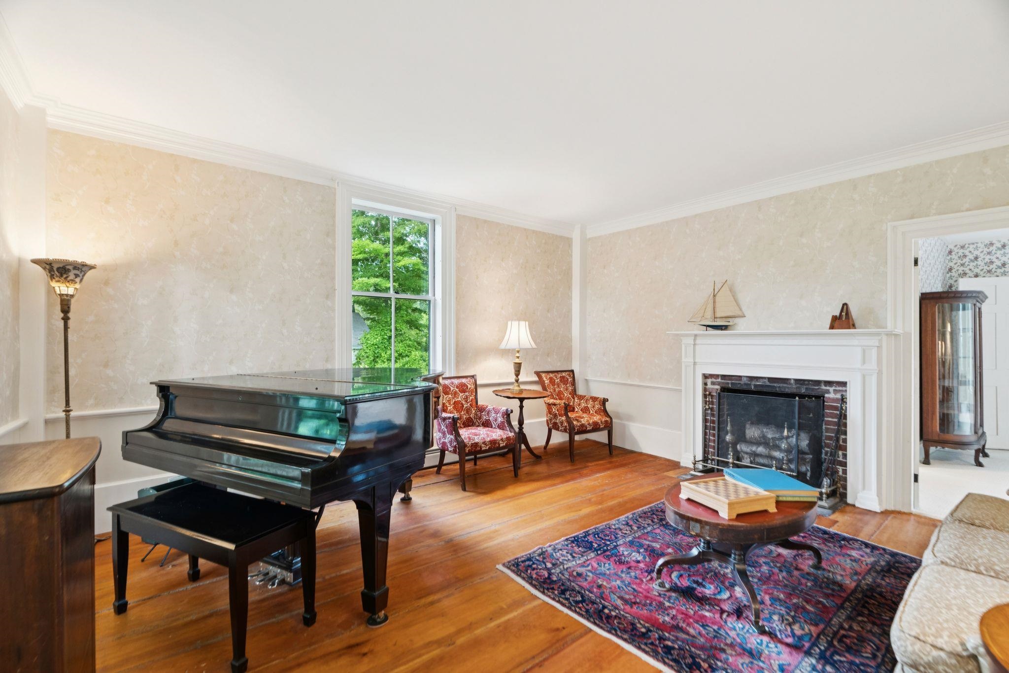 52 School Street Property Photo 15
