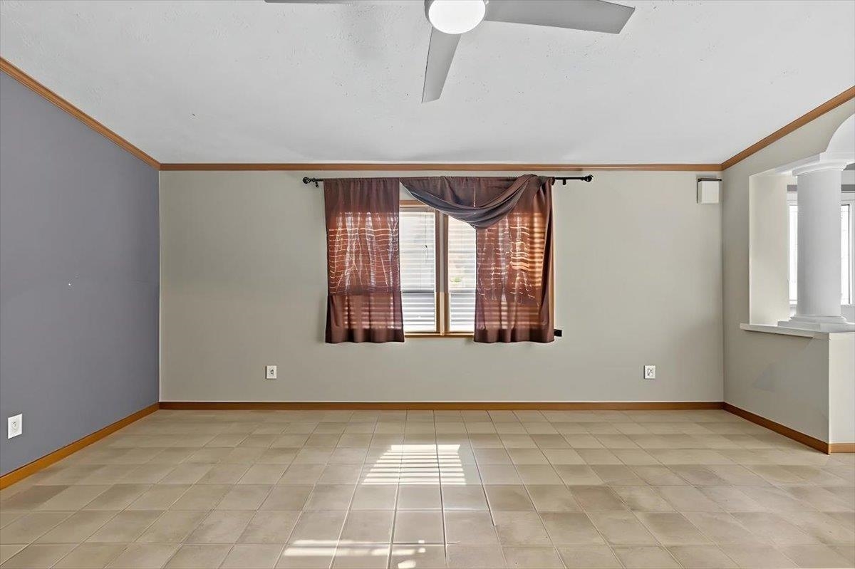 525 Christmas Lane Property Photo 6