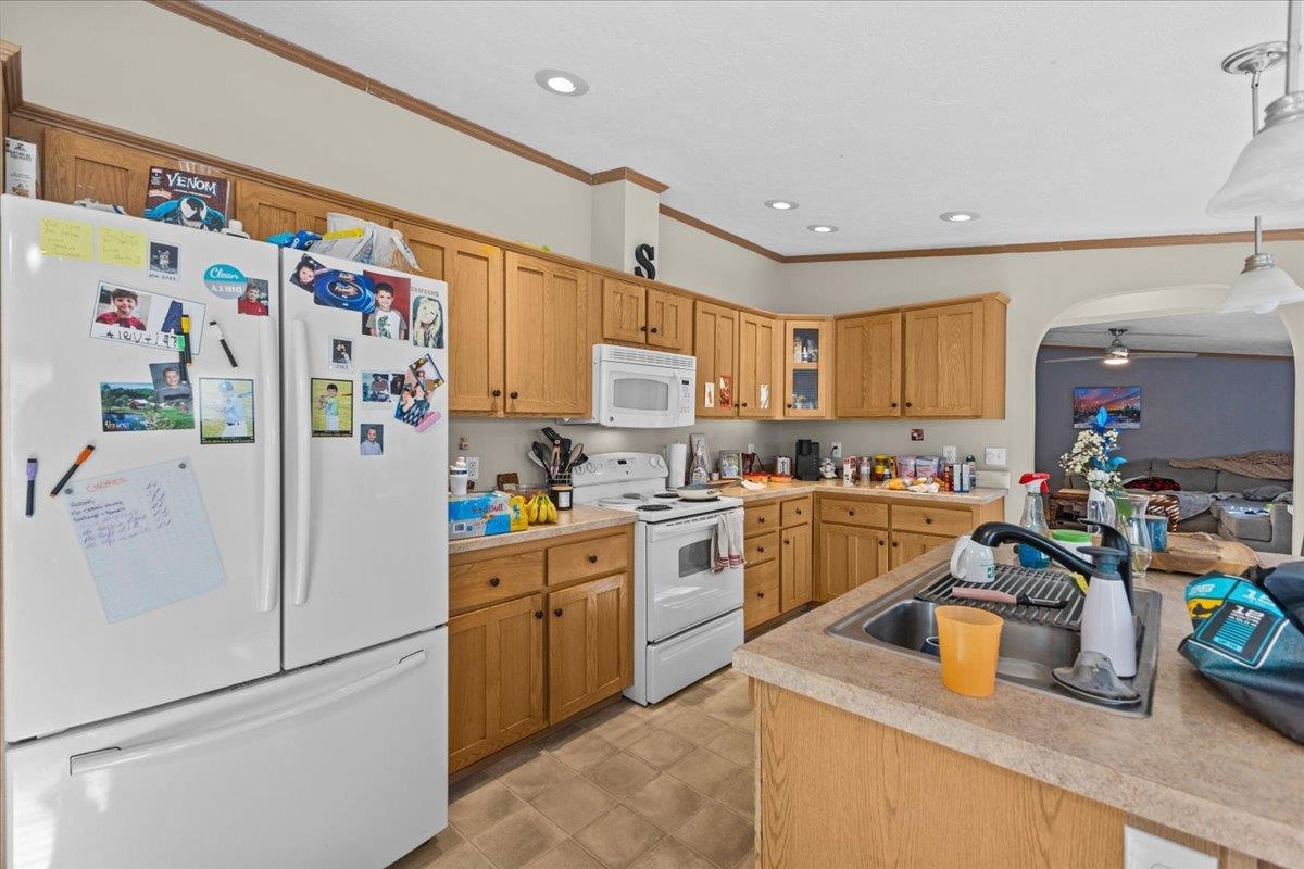 525 Christmas Lane Property Photo 15