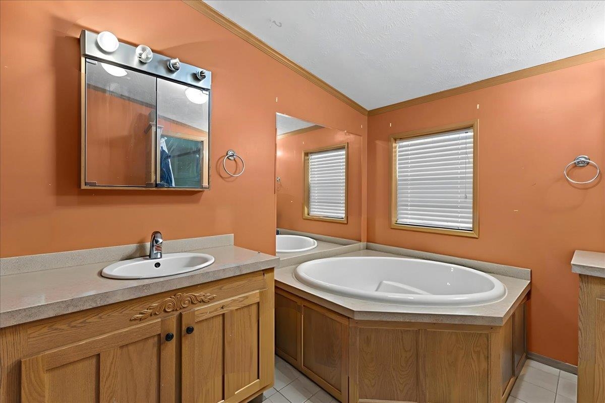 525 Christmas Lane Property Photo 21
