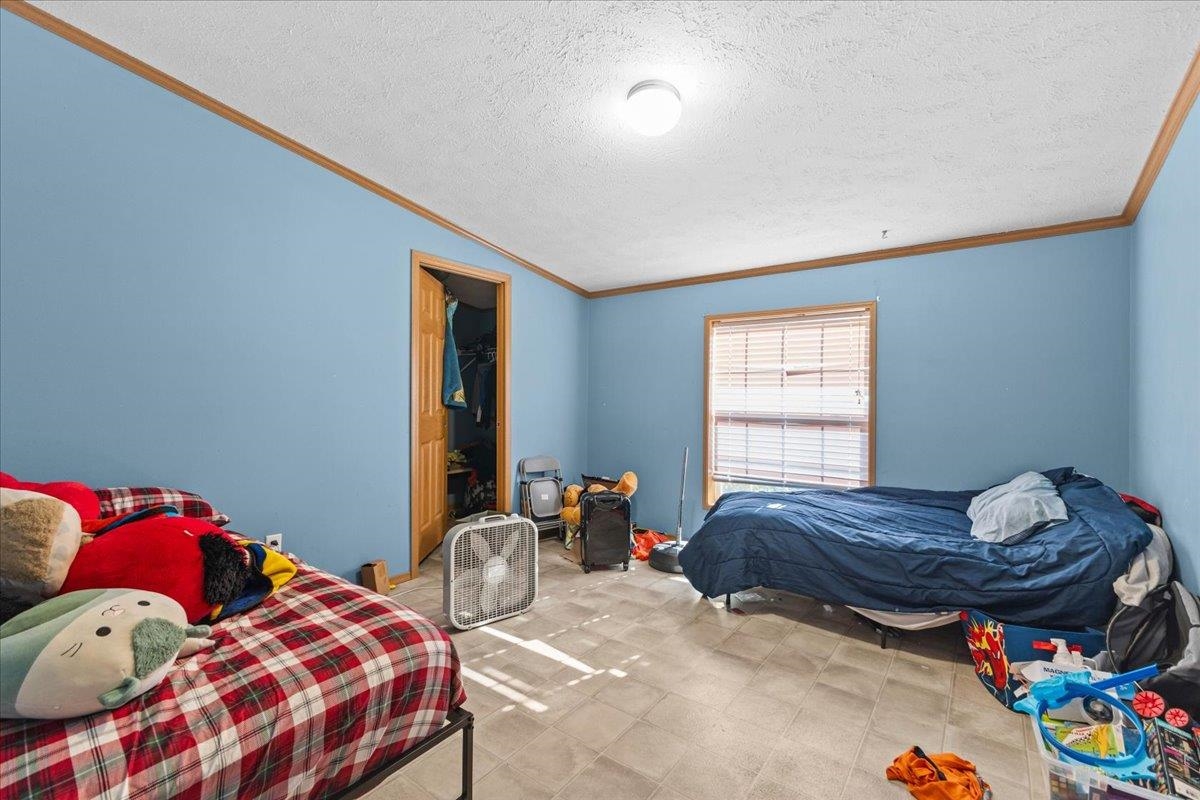 525 Christmas Lane Property Photo 27