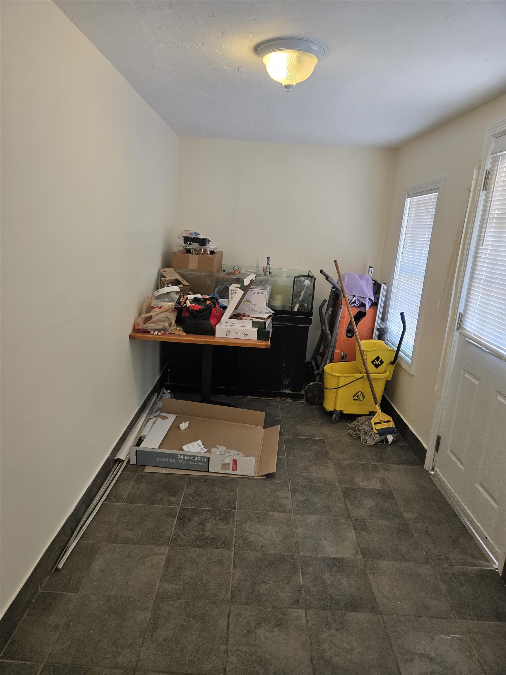 12 E Side Drive Property Photo 6