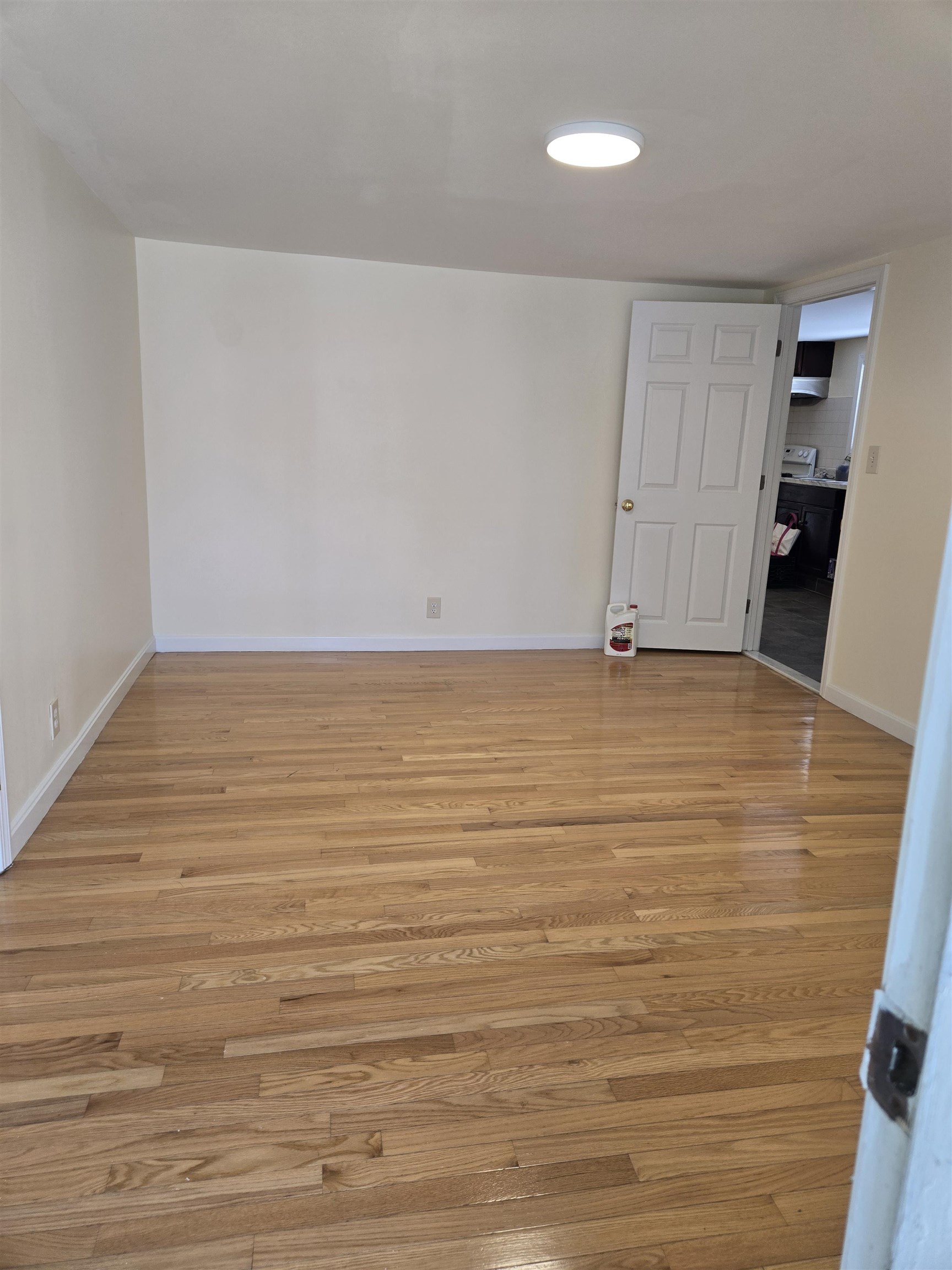 12 E Side Drive Property Photo 16
