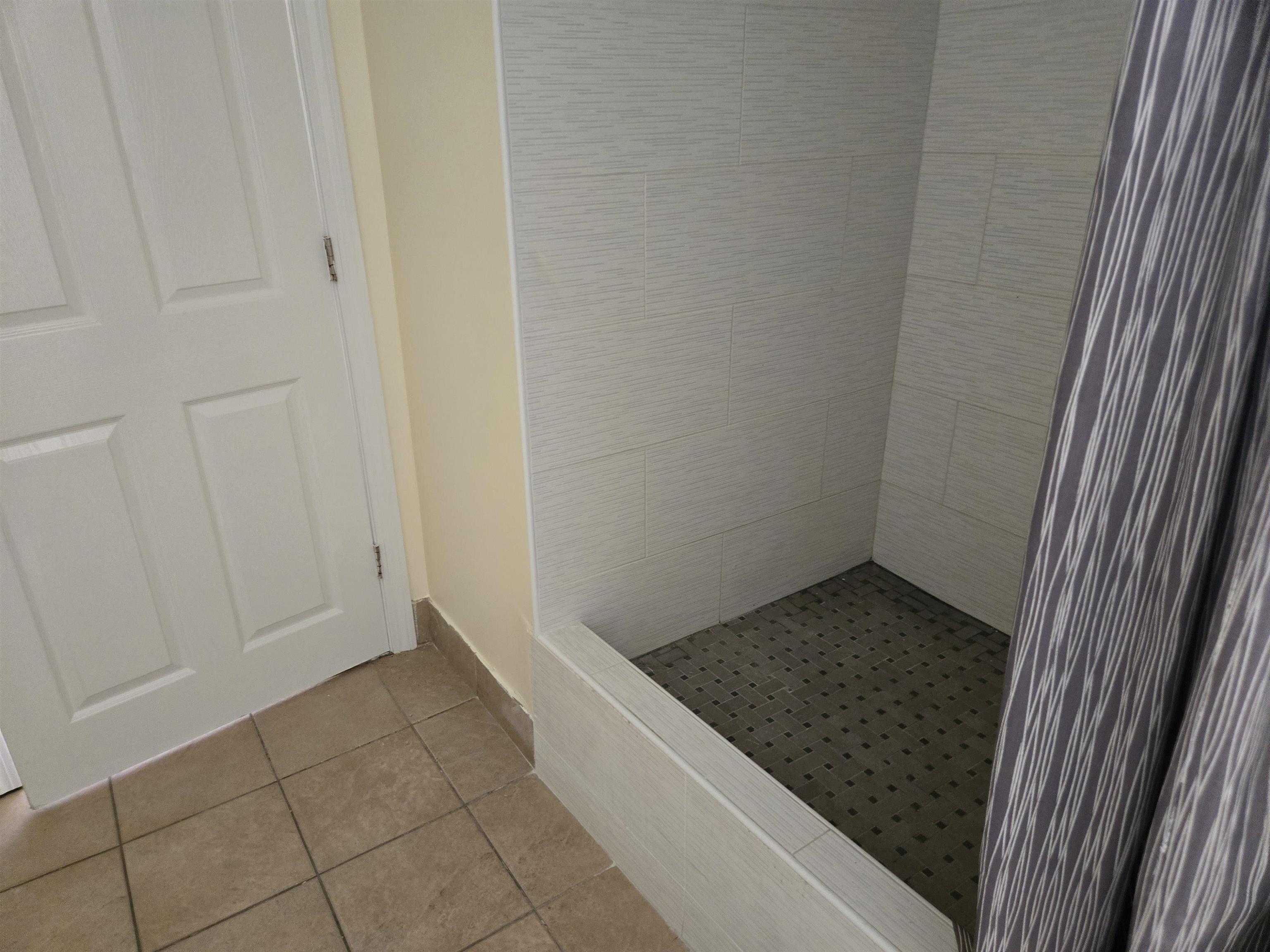 12 E Side Drive Property Photo 18