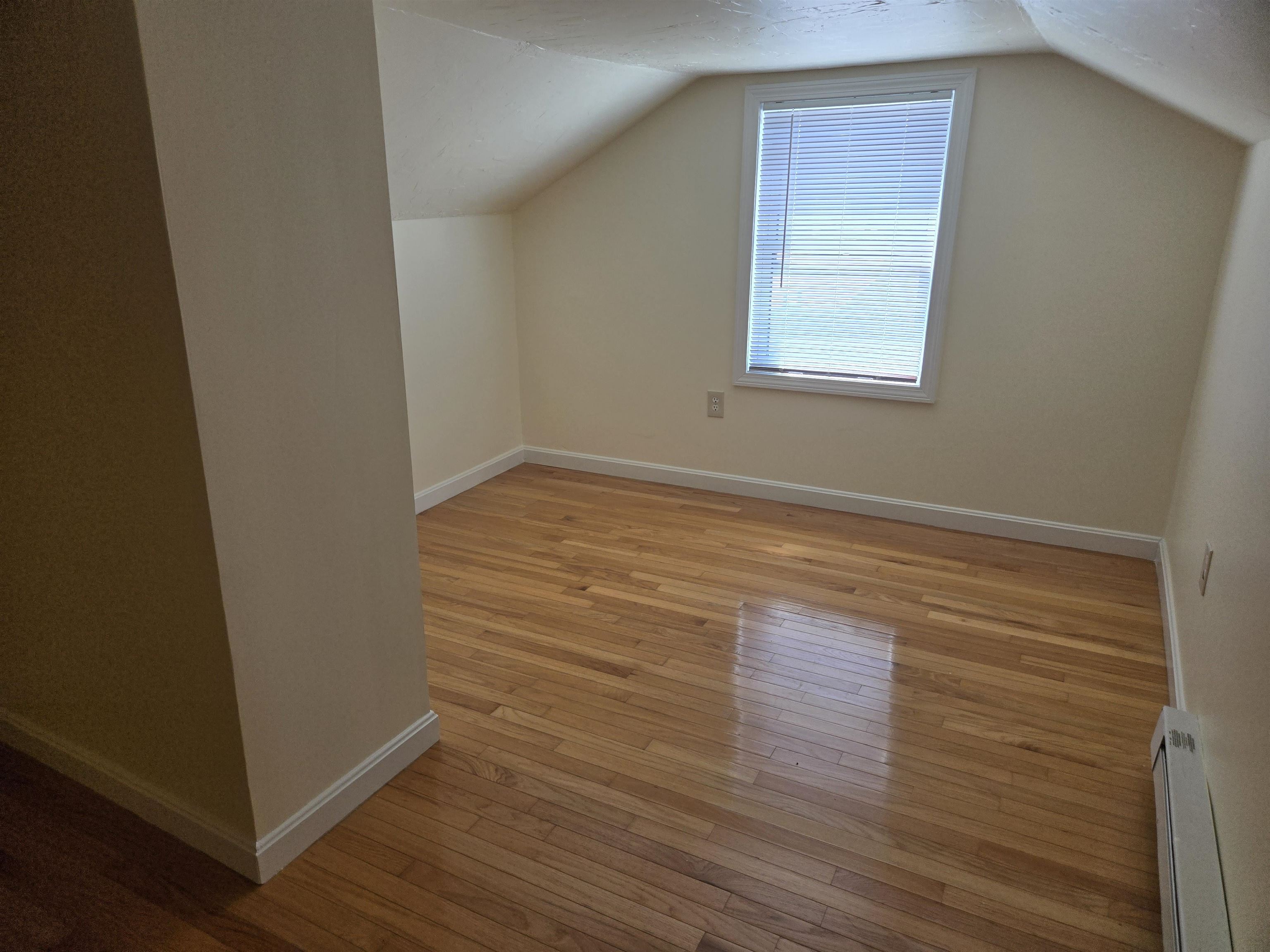 12 E Side Drive Property Photo 20