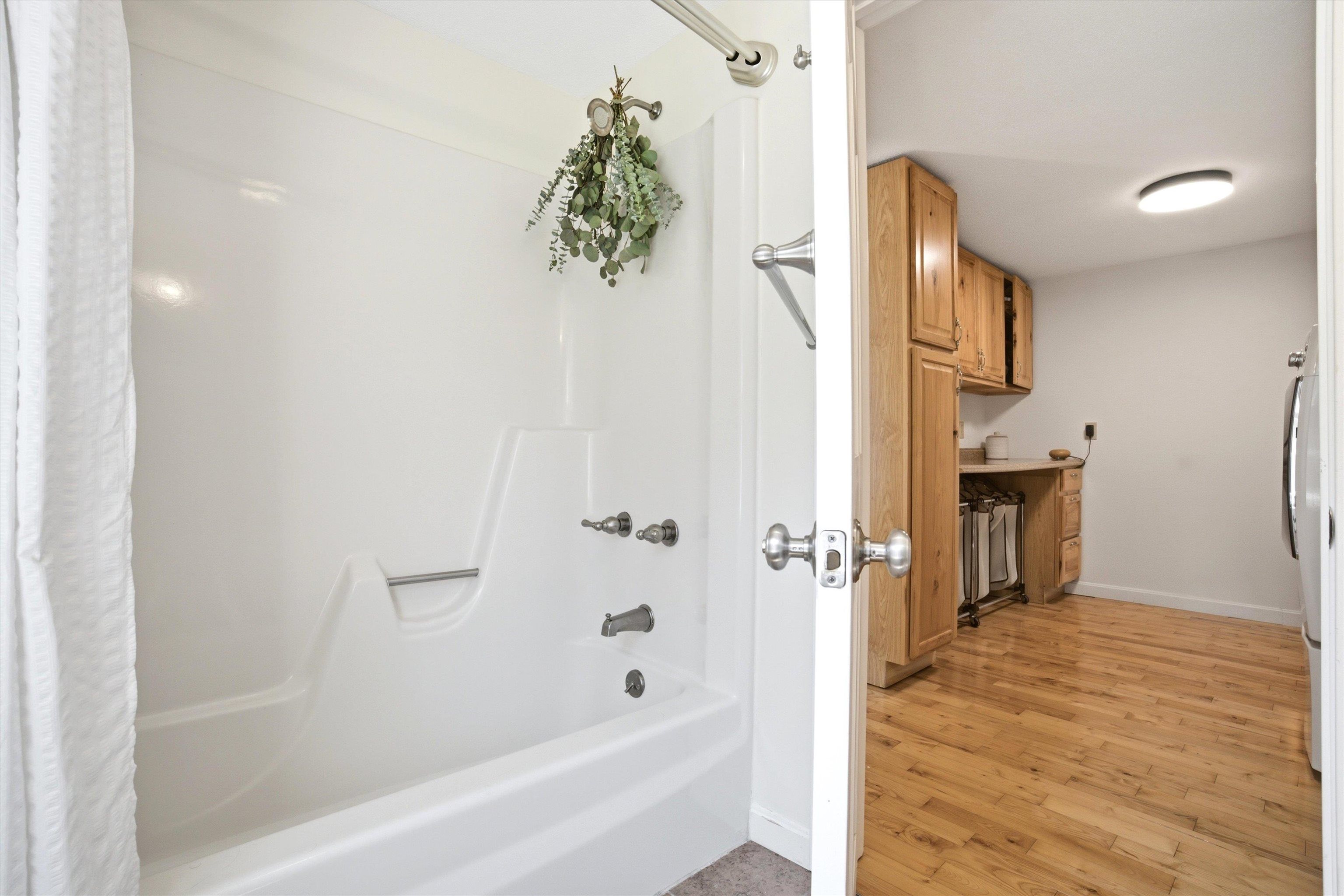 32 Buckingham Place Property Photo 27