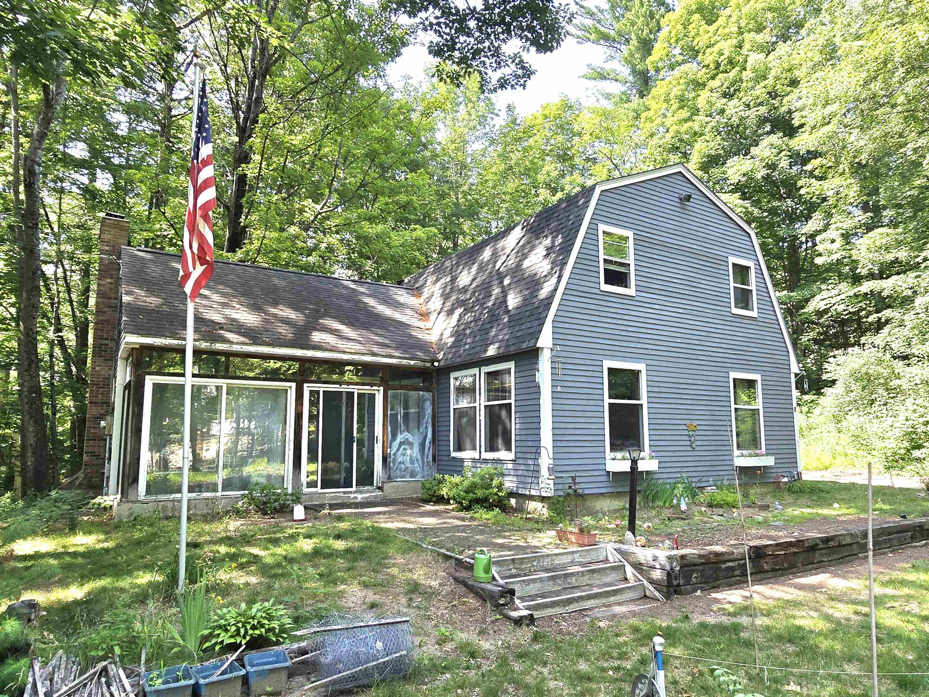 9 Burdett Road Property Photo 1