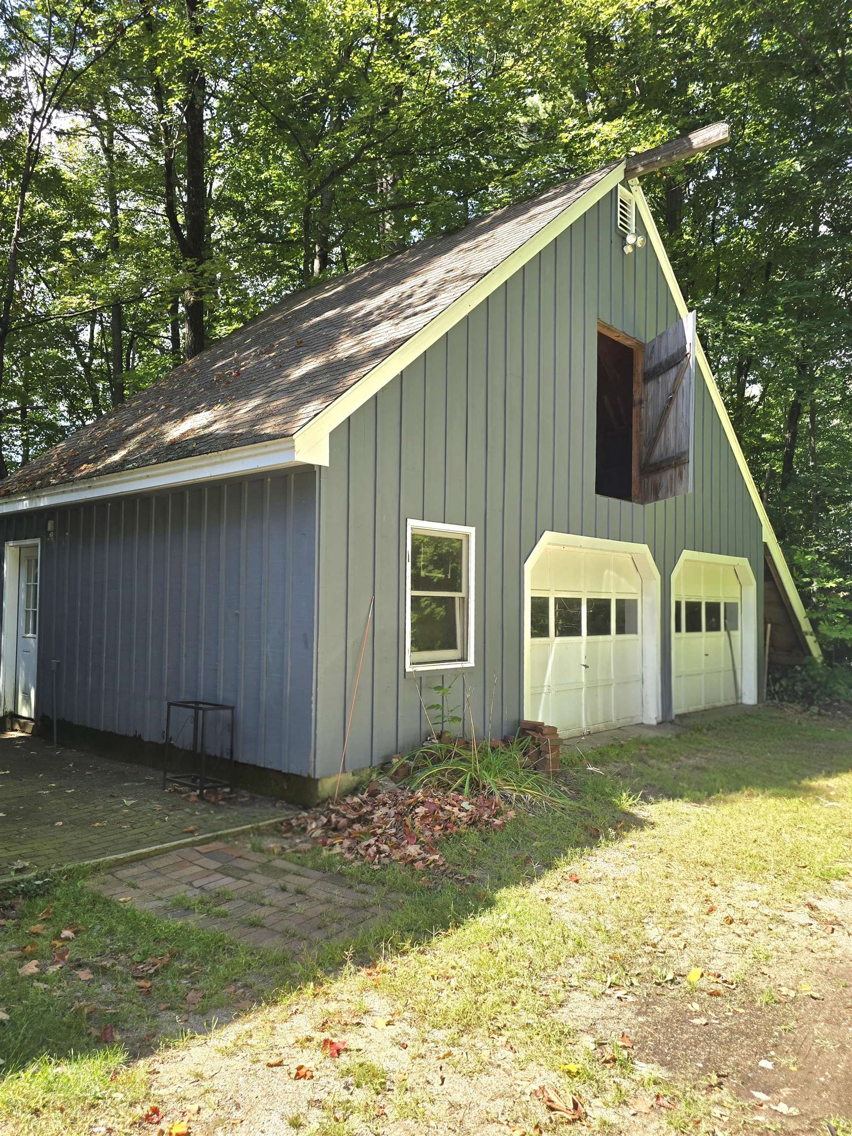 9 Burdett Road Property Photo 3