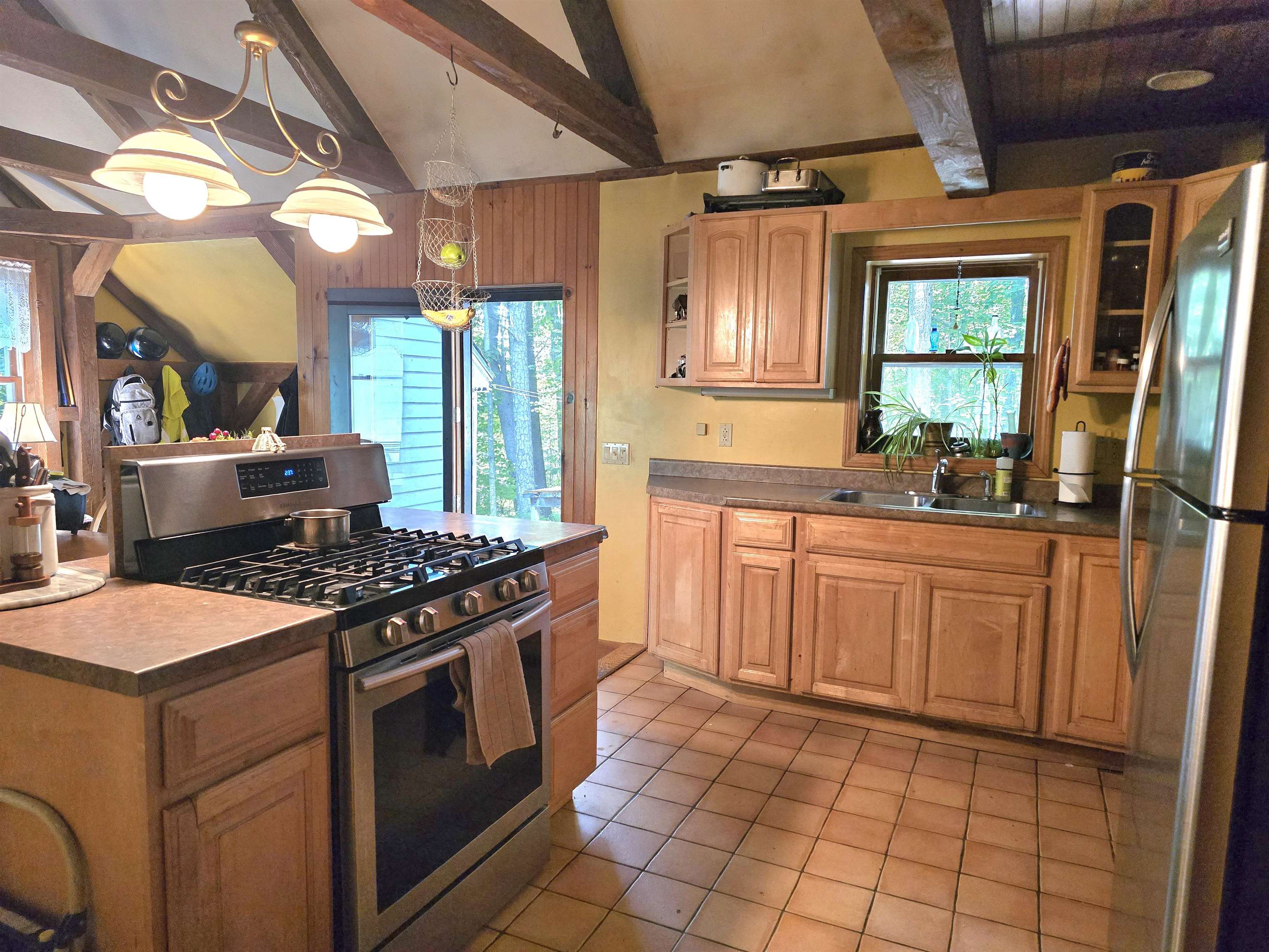 9 Burdett Road Property Photo 9