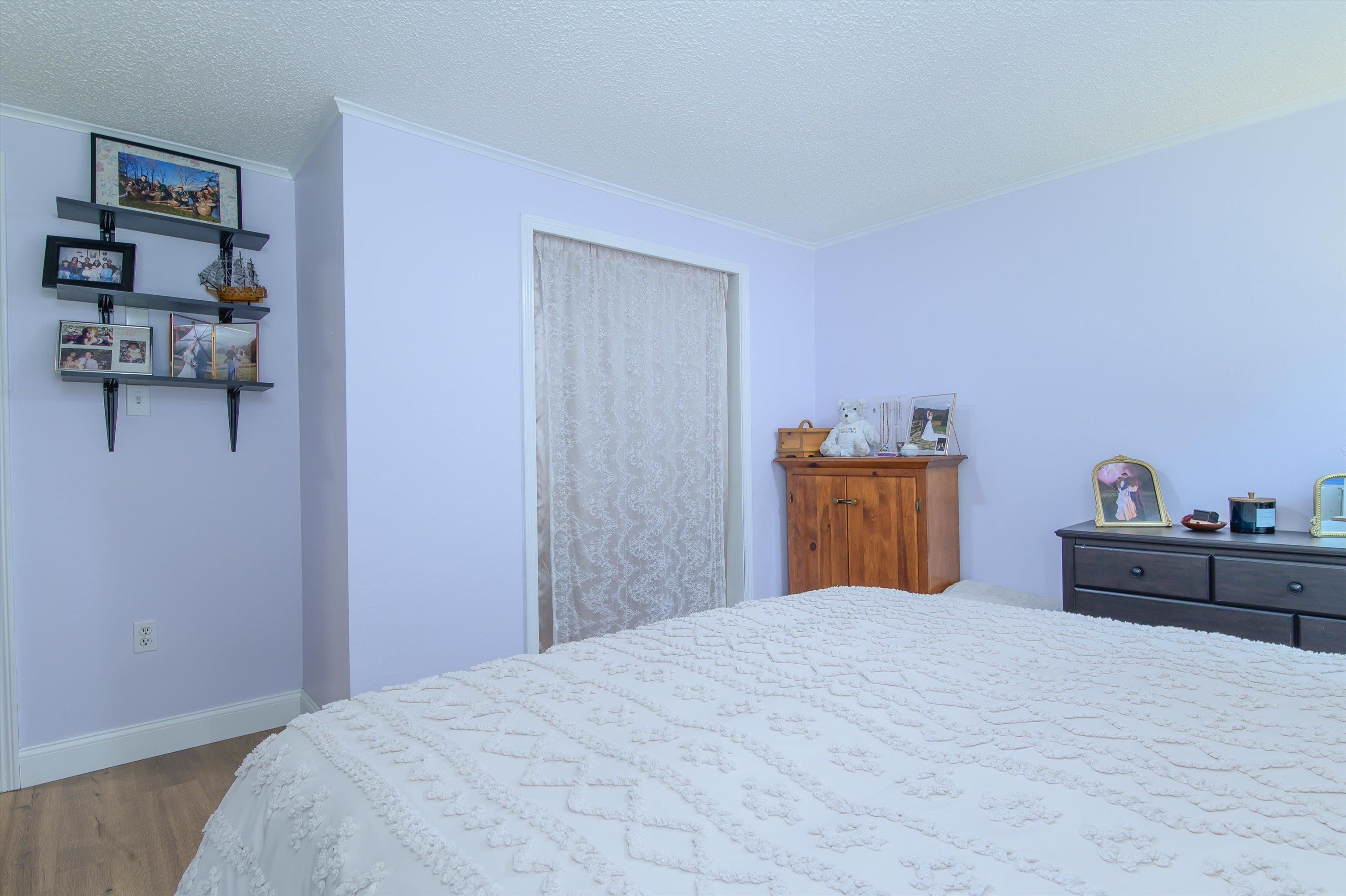 15 Stone Ridge Drive Property Photo 13