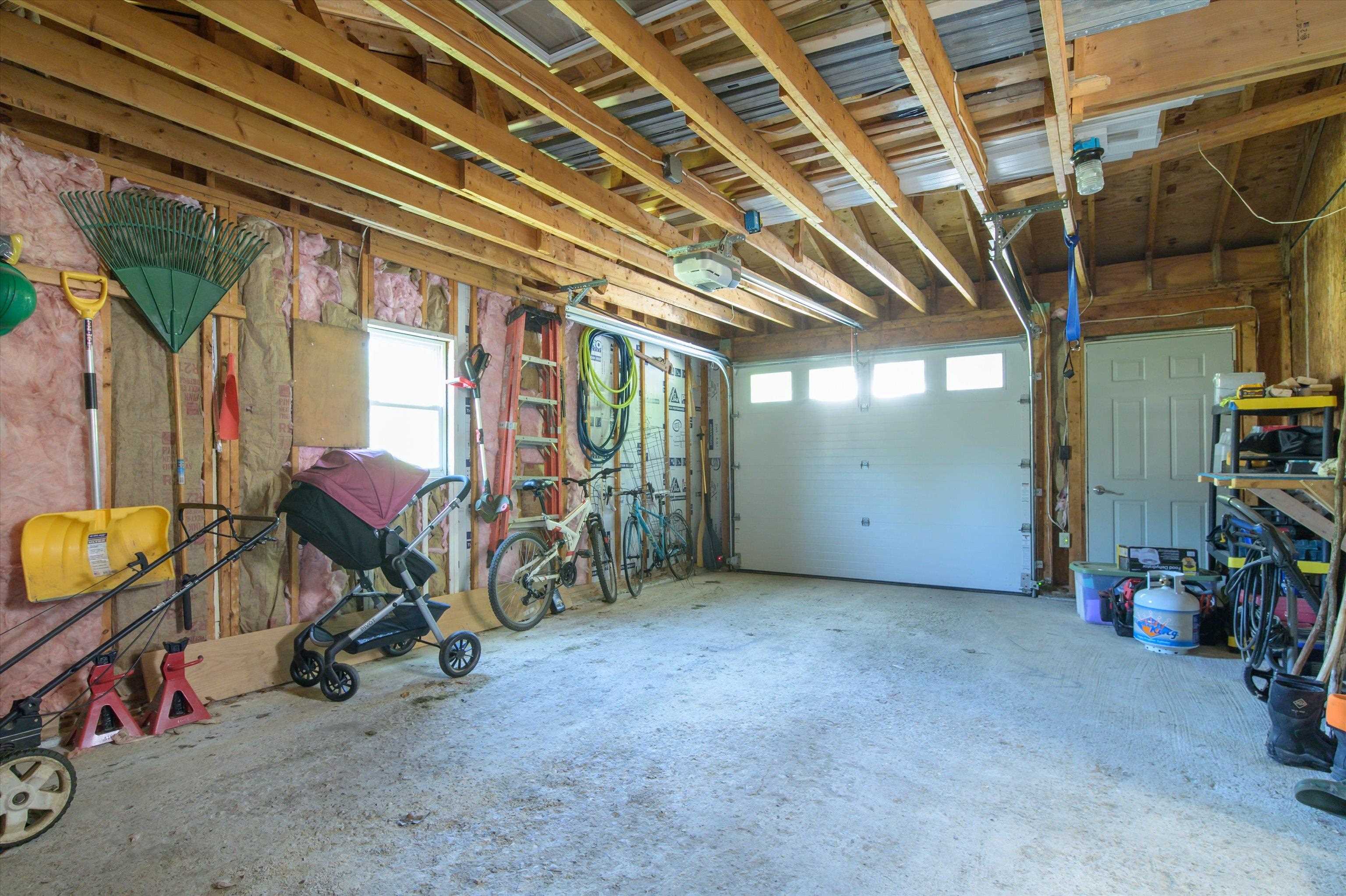 15 Stone Ridge Drive Property Photo 28