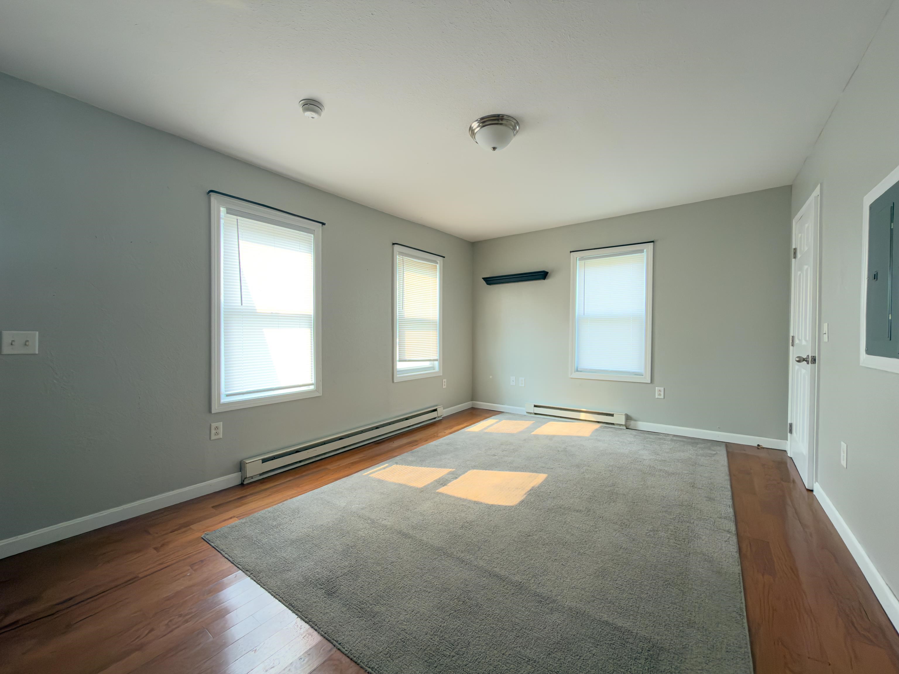 31-33 Saranac Street Property Photo 7