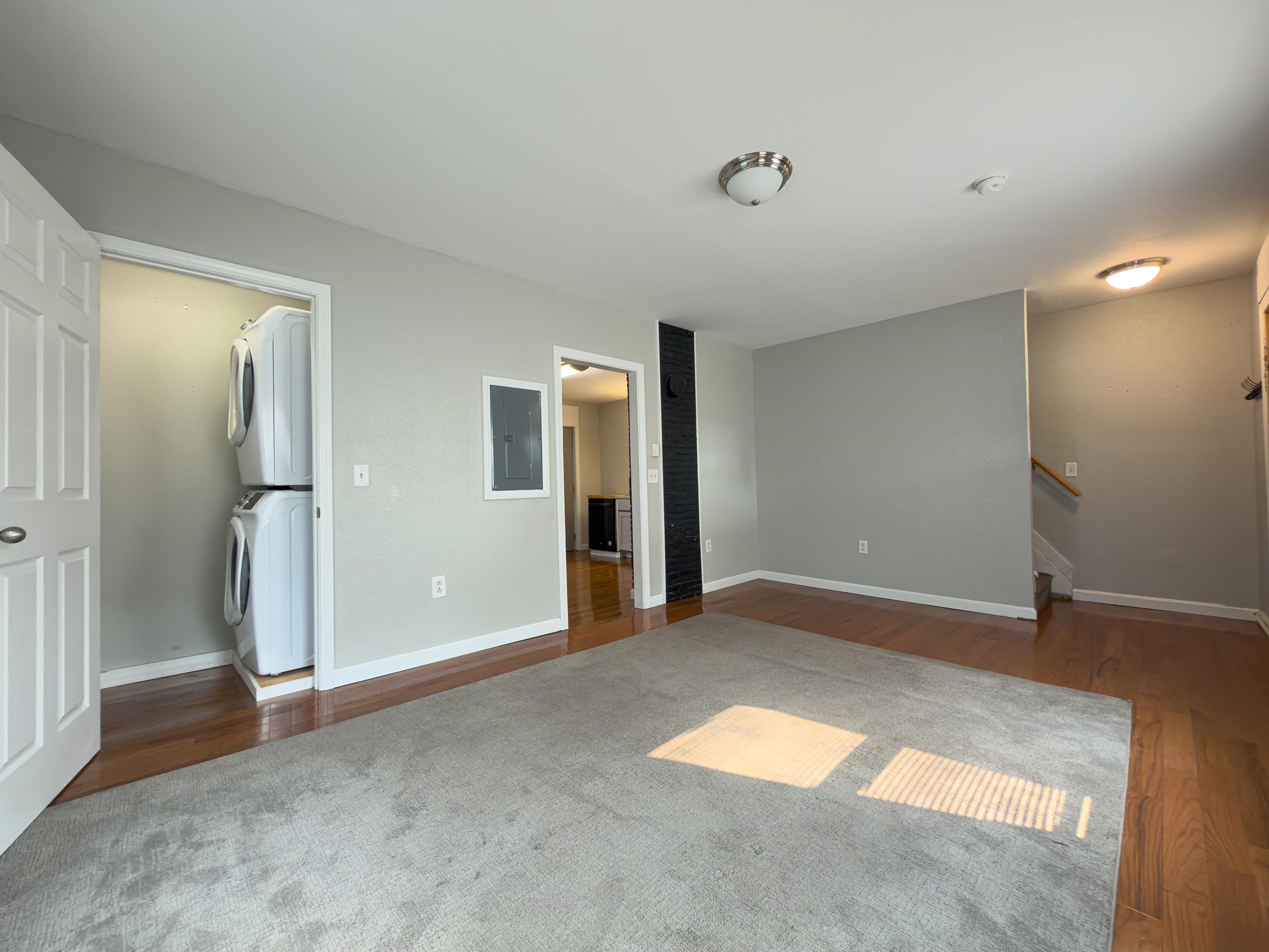 31-33 Saranac Street Property Photo 8