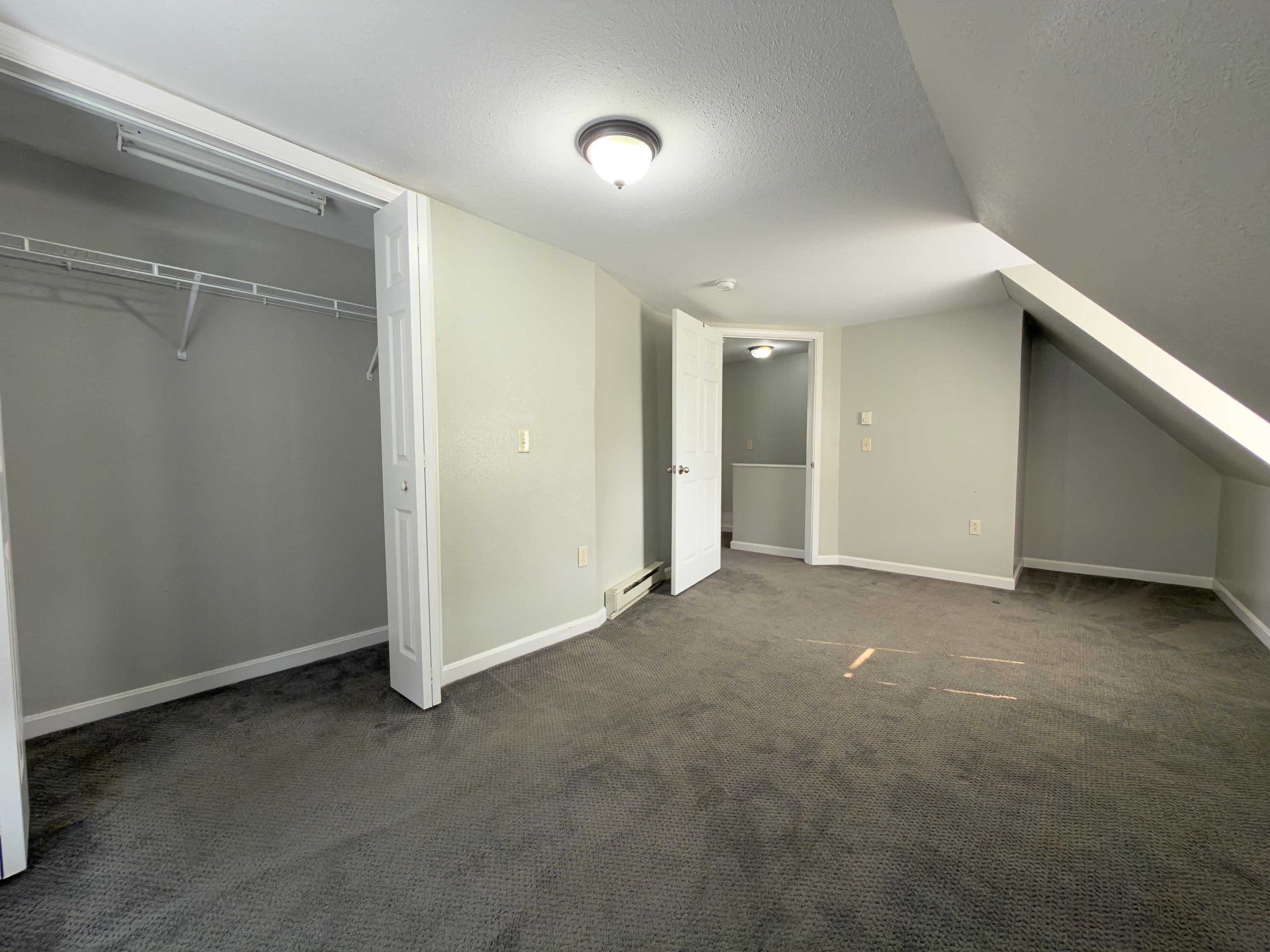 31-33 Saranac Street Property Photo 15