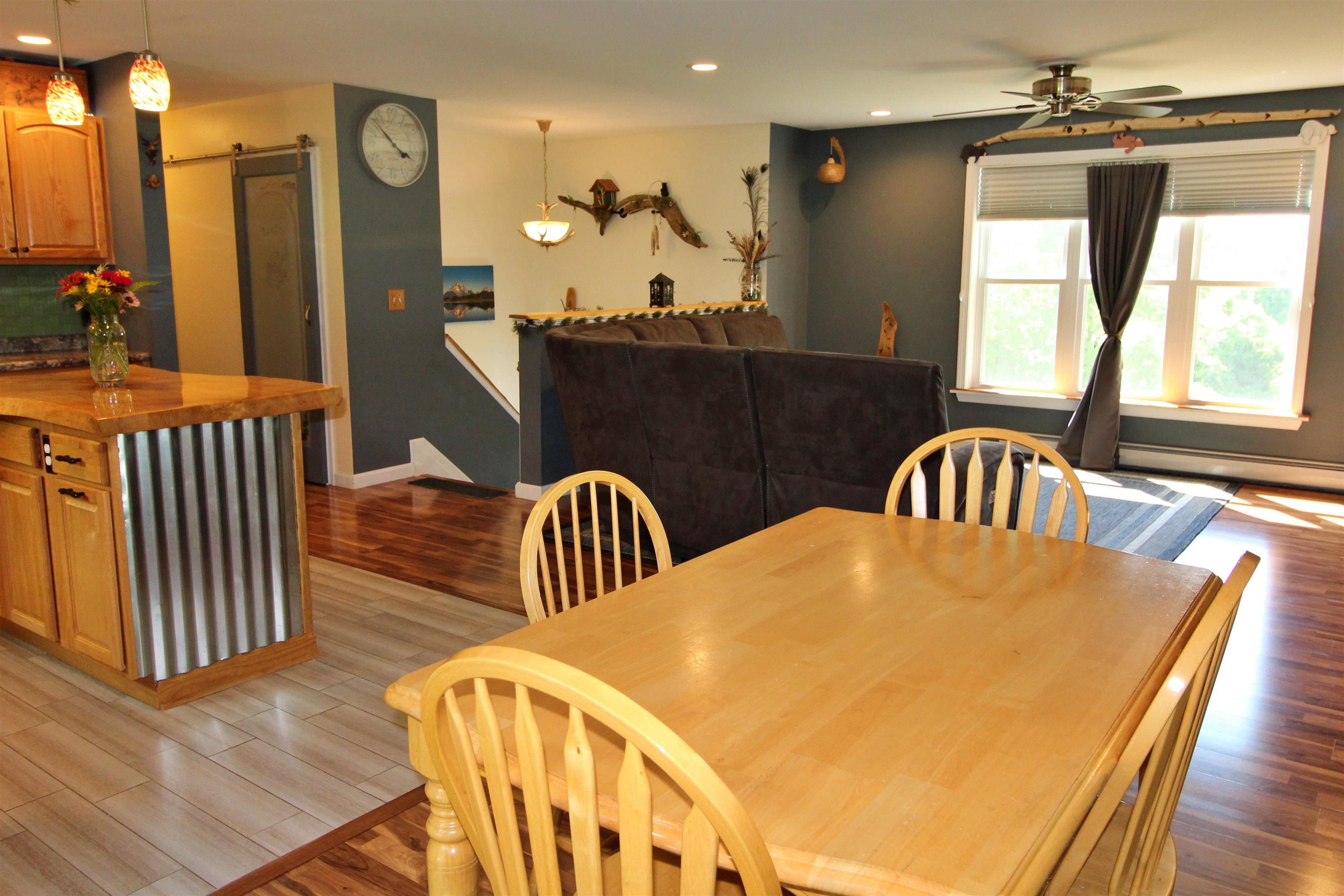 387 St. Albans Road Property Photo 25