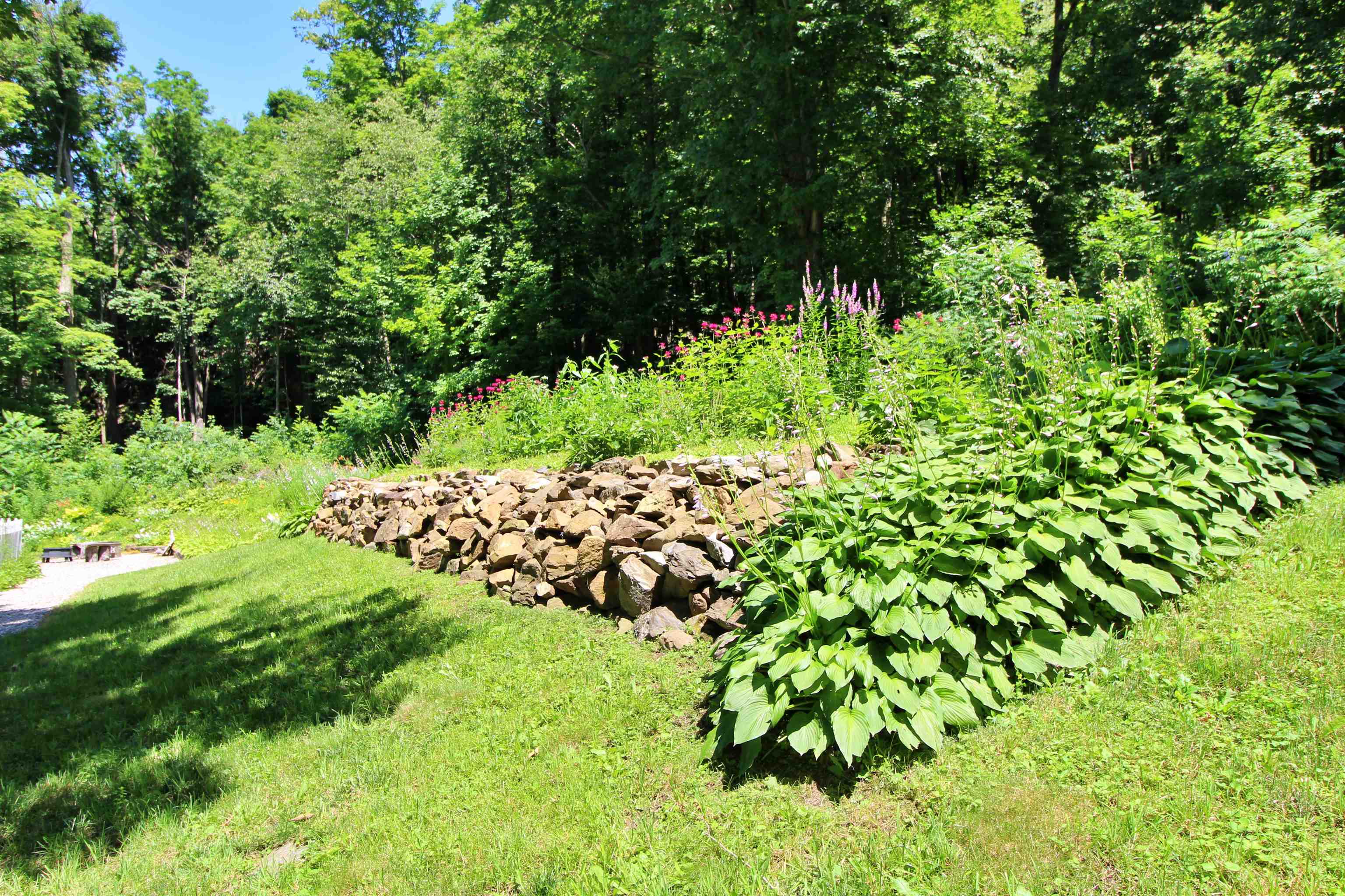 387 St. Albans Road Property Photo 48